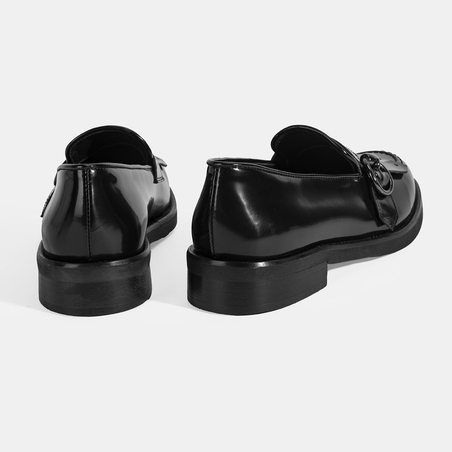 Luca Grossi Kadın Siyah Püskül Detaylı Deri Loafer