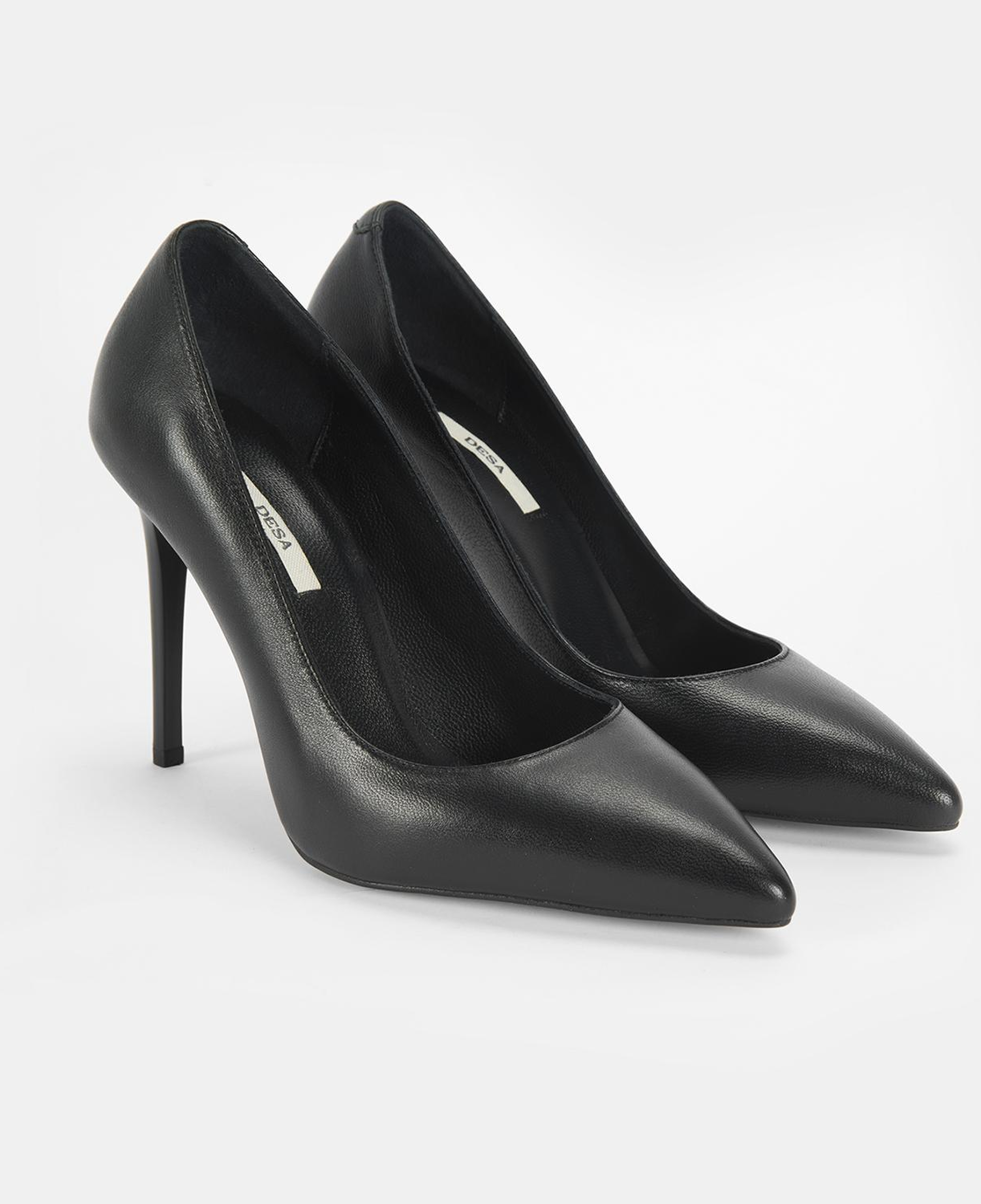 Kadın Siyah Deri Topuklu Klasik Ayakkabı