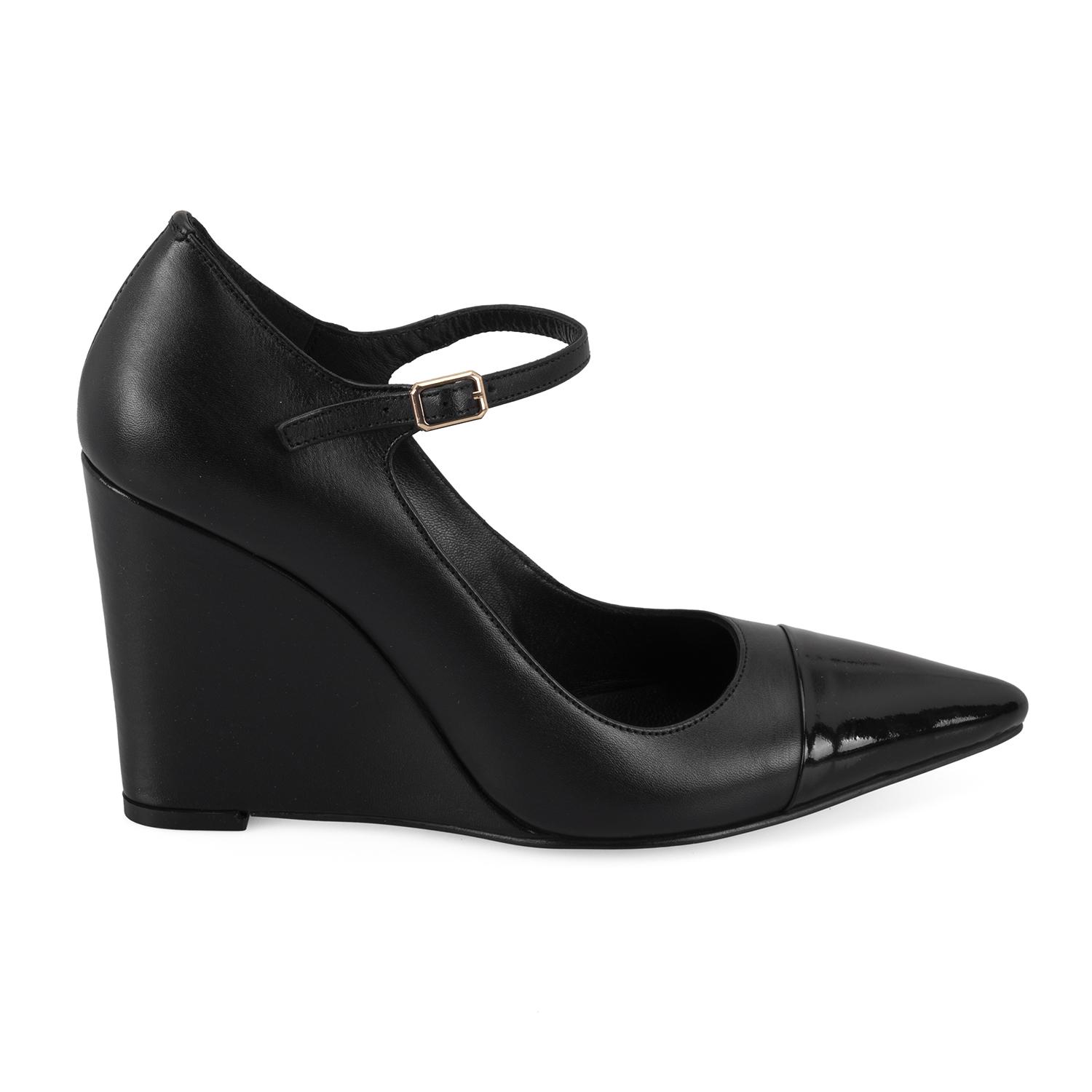 Kadın Siyah Deri Klasik Ayakkabı