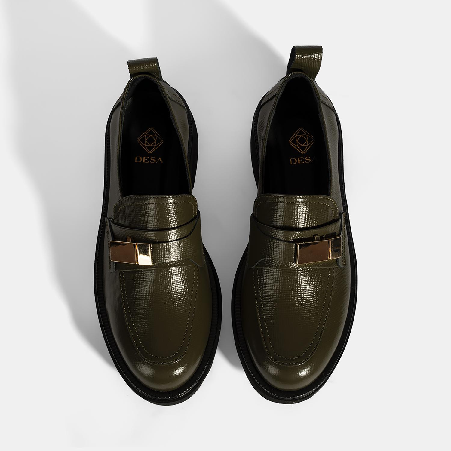 Kadın Yeşil Metal Toka Aksesuarlı Deri Loafer