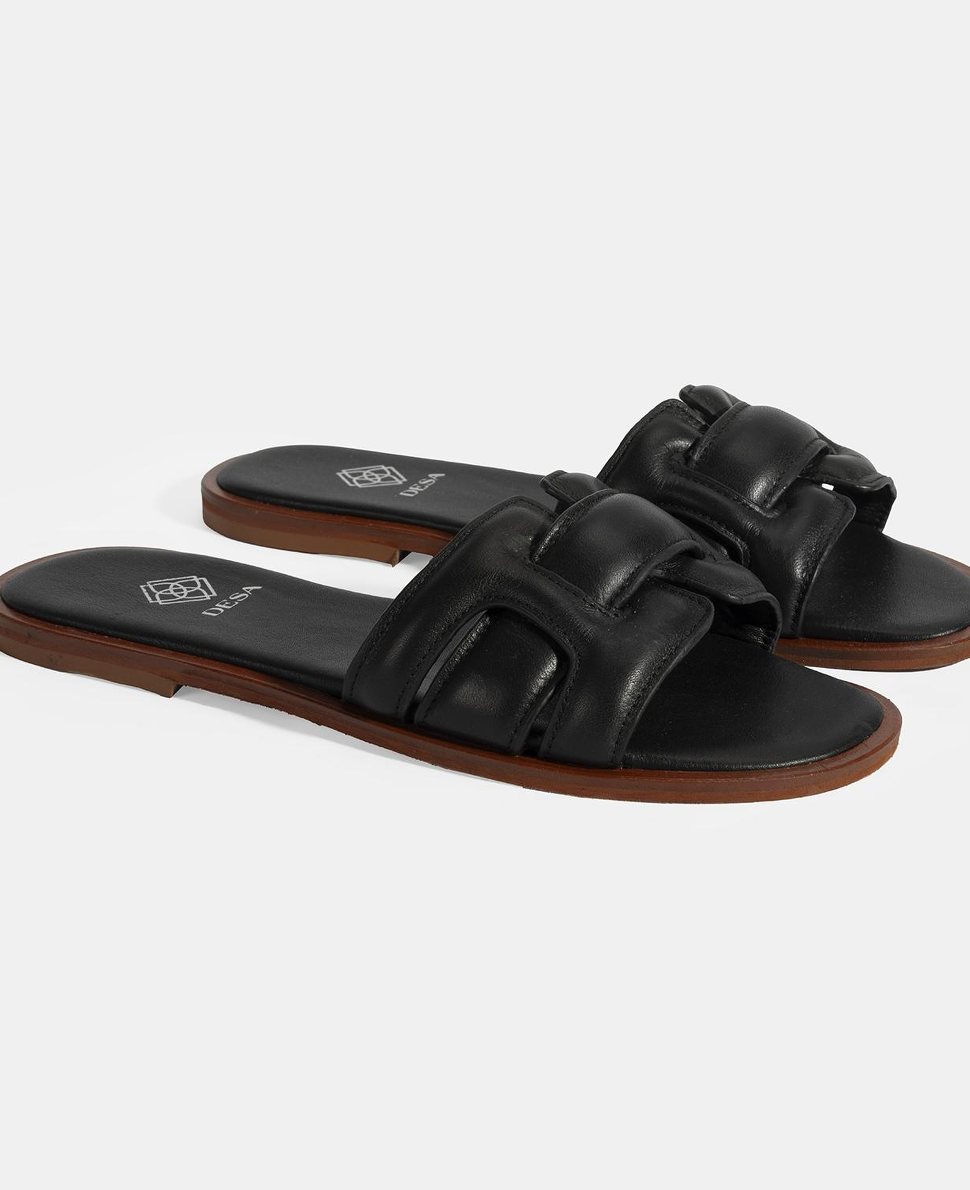 Kadın Siyah Deri Terlik