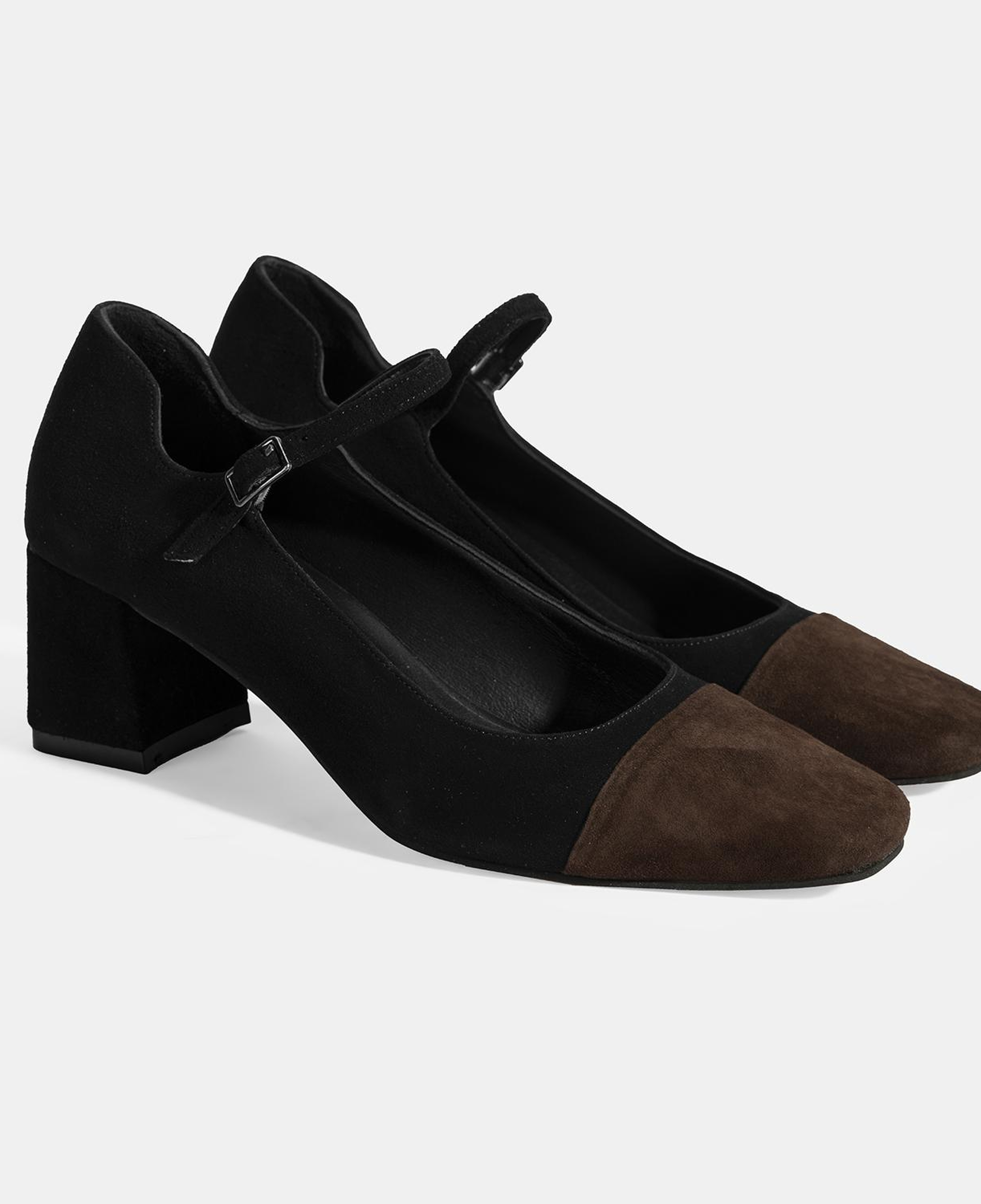 Kadın Siyah Ayarlanabilir Tokalı Süet Topuklu Ayakkabı