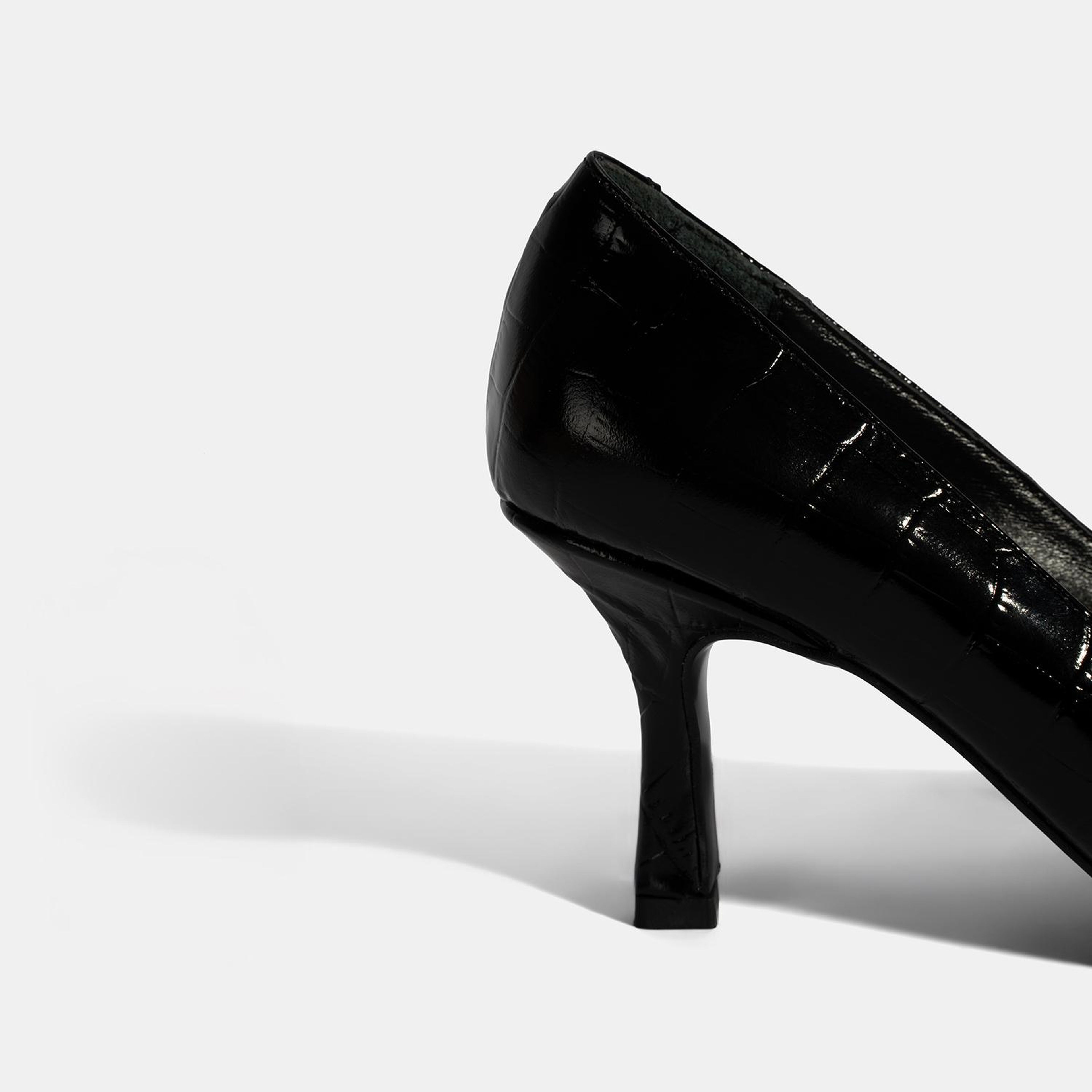 Kadın Siyah Kroko Baskılı Deri Stiletto