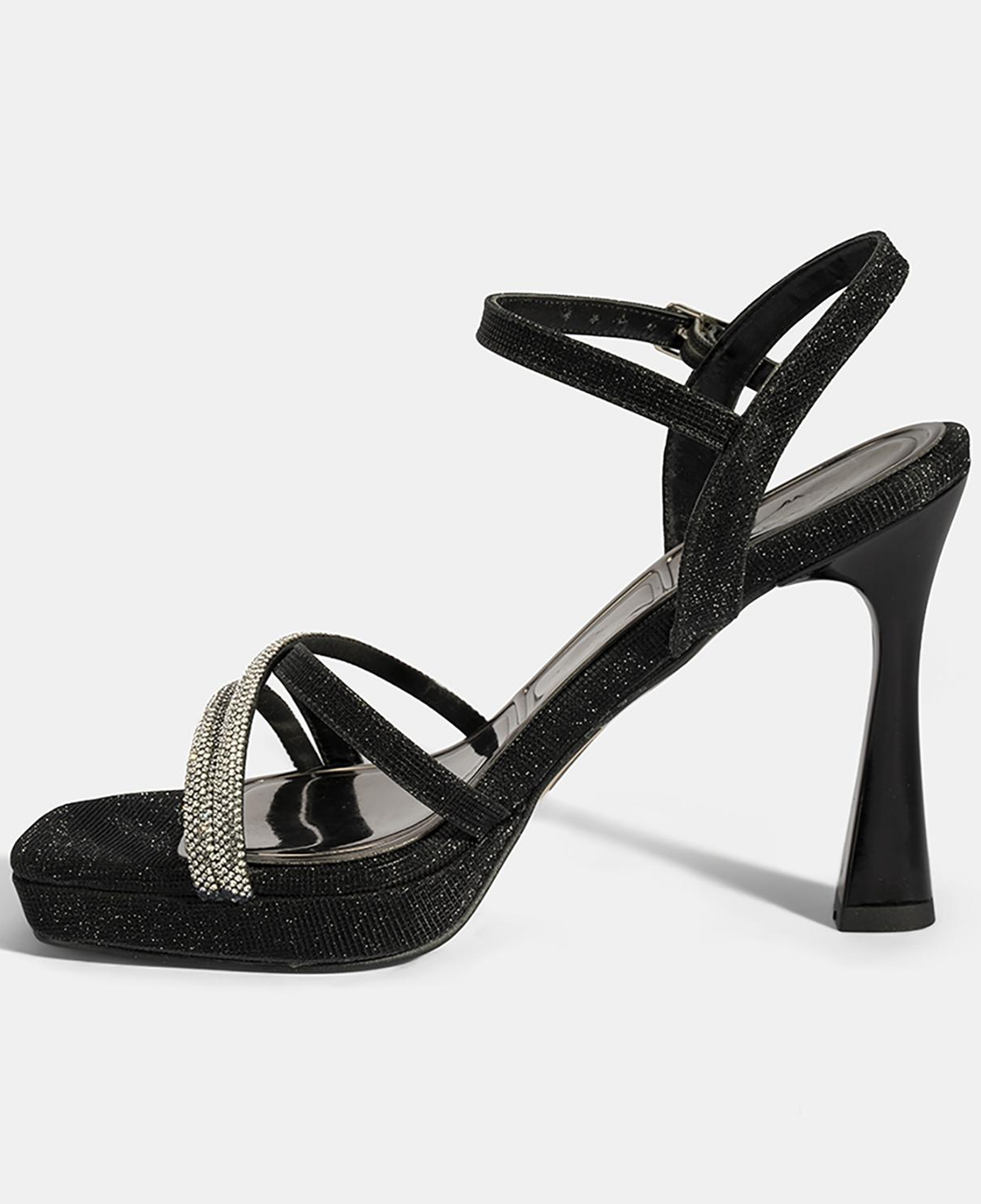 Kadın Siyah Ayarlanabilir Tokalı Taşlı Topuklu Abiye Sandalet