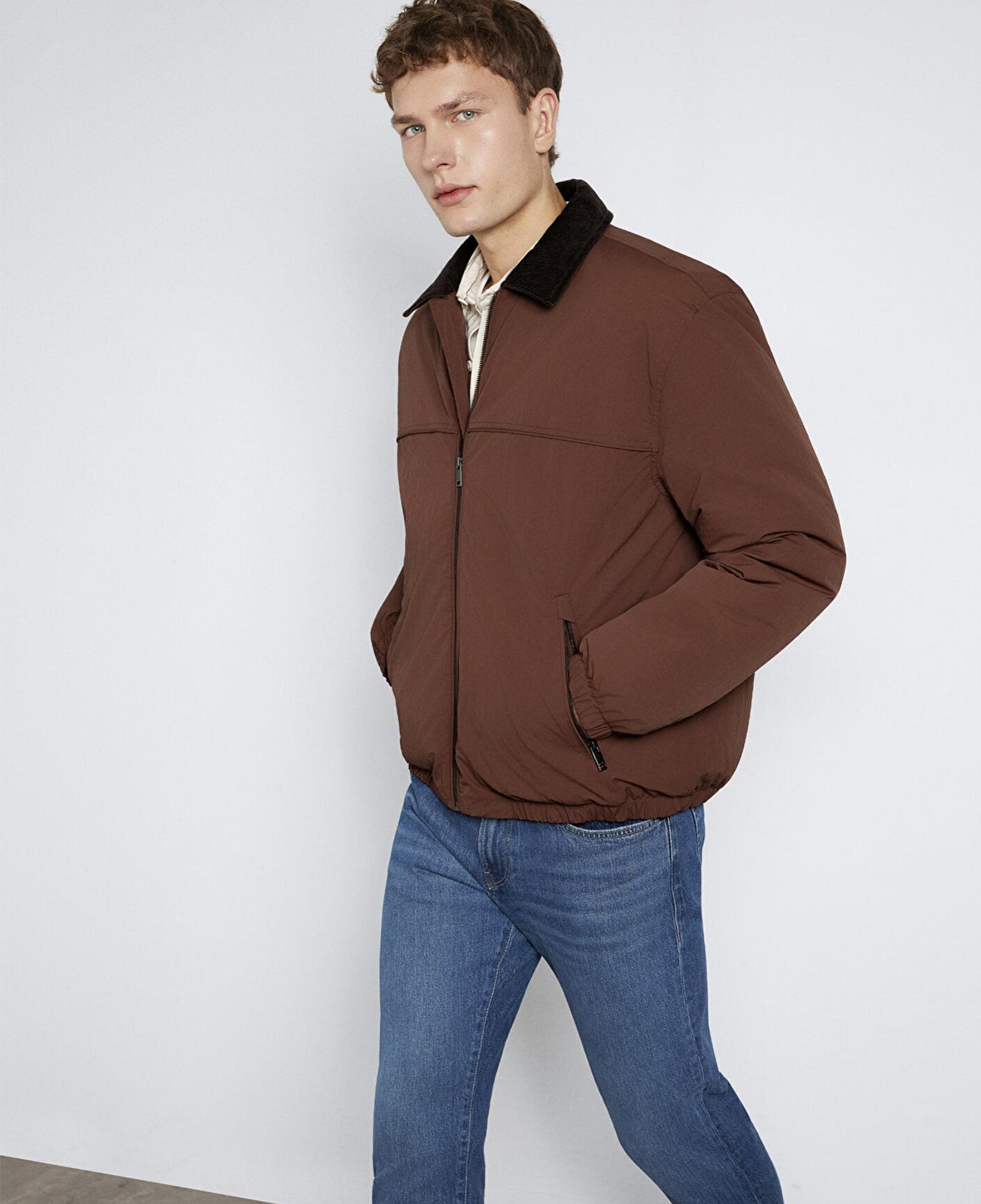 Mavi Kadife Yaka Detaylı Kahverengi Ceket Oversize / Geniş Kesim 0110778-91341