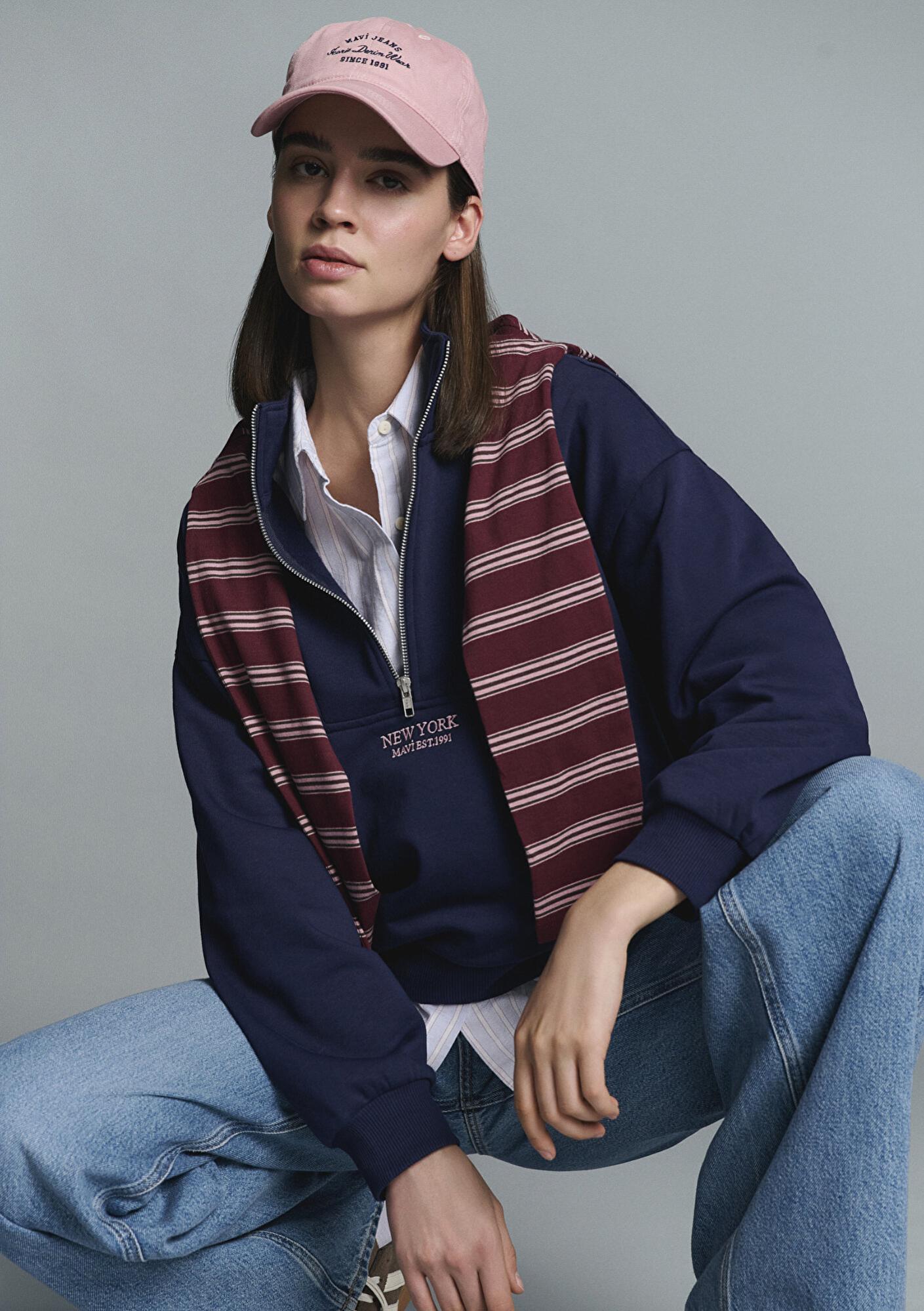 Mavi Yarı Fermuarlı Sırt Baskılı Lacivert Sweatshirt 1S10501-80729