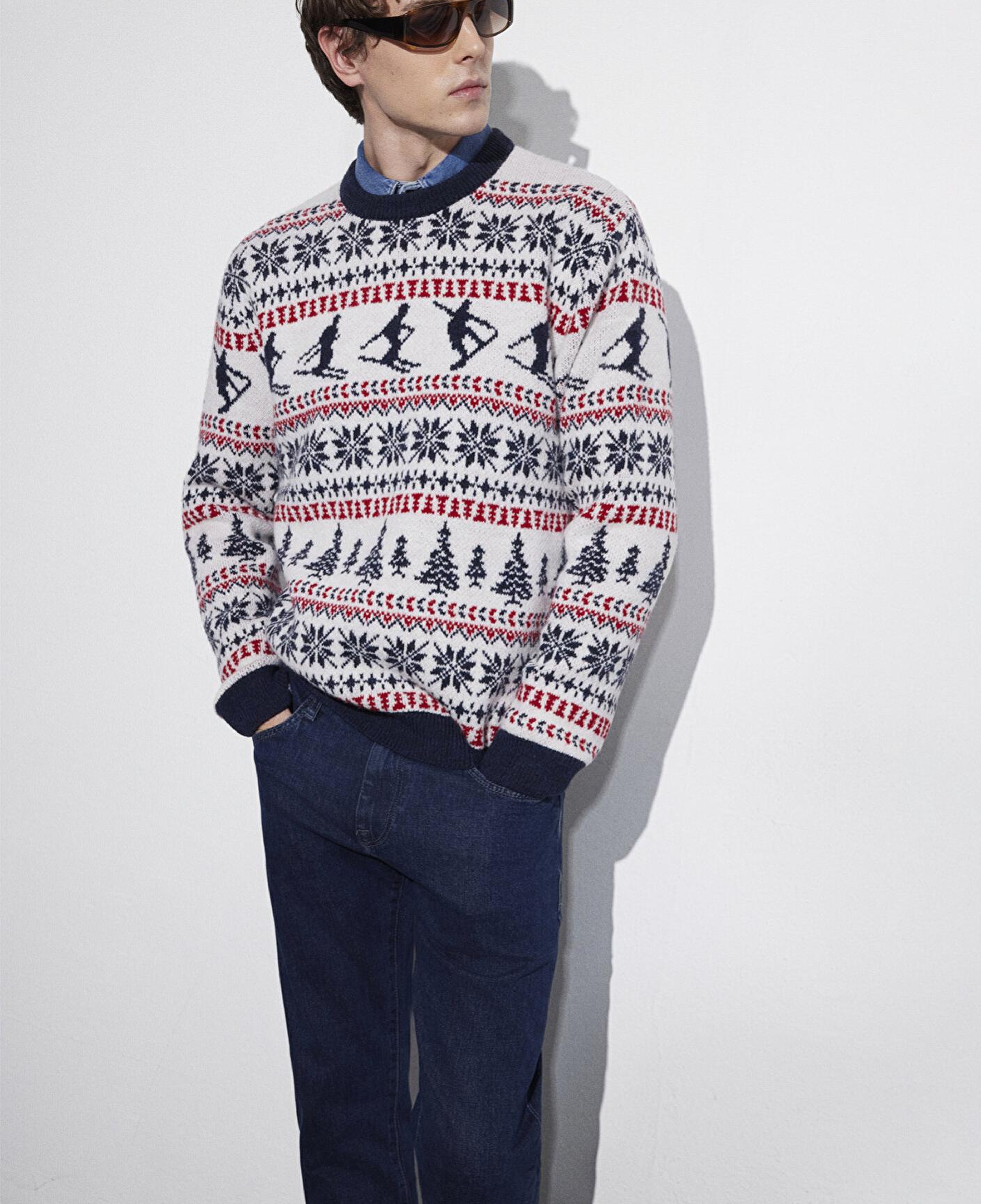 Mavi Yılbaşı Temalı Ekru Kazak Regular Fit / Normal Kesim 0710401-70057