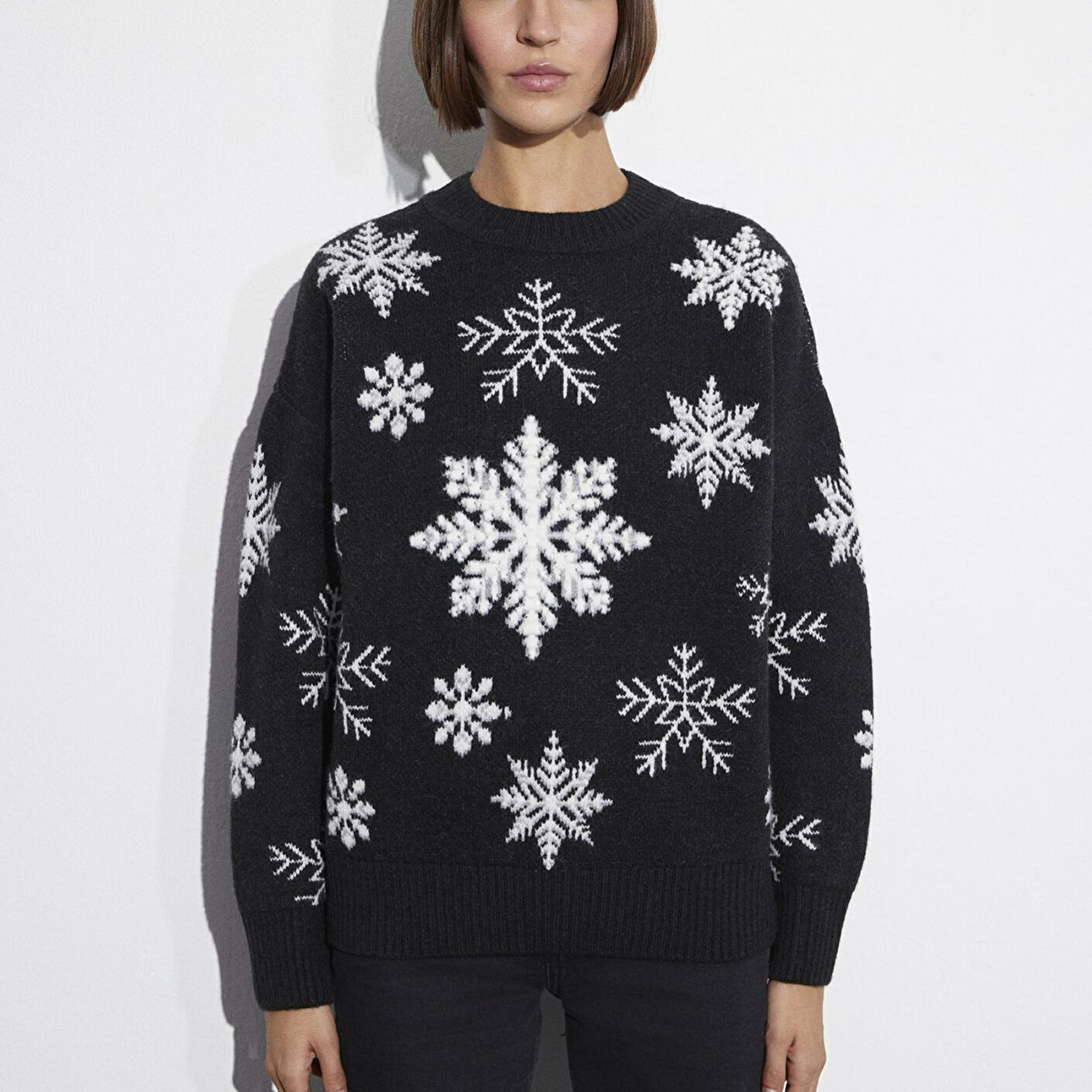 Mavi Yılbaşı Temalı Siyah Kazak Oversize / Geniş Kesim 1710861-900