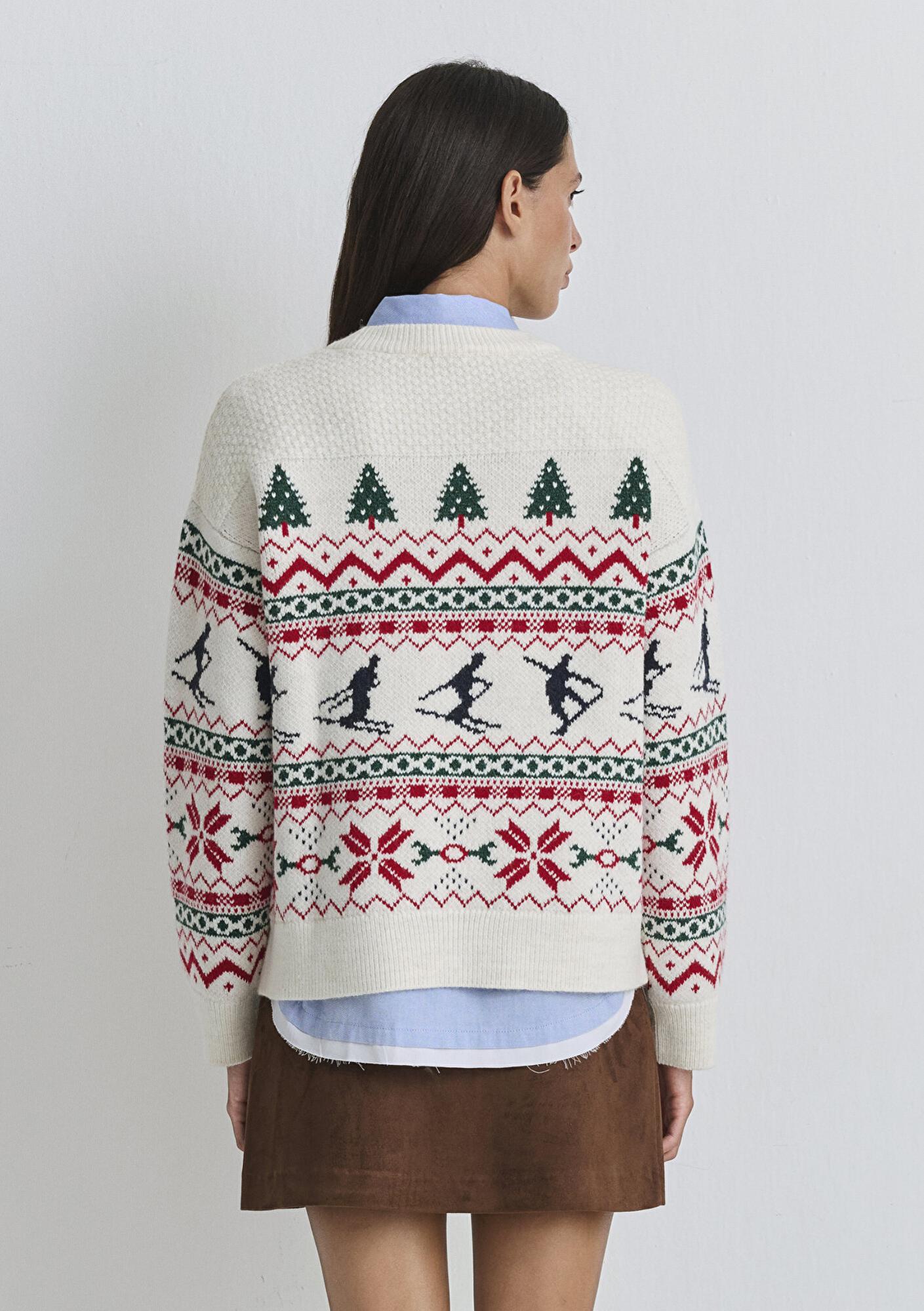 Mavi Yılbaşı Temalı Ekru Kazak Loose Fit / Bol Rahat Kesim 1710860-70057