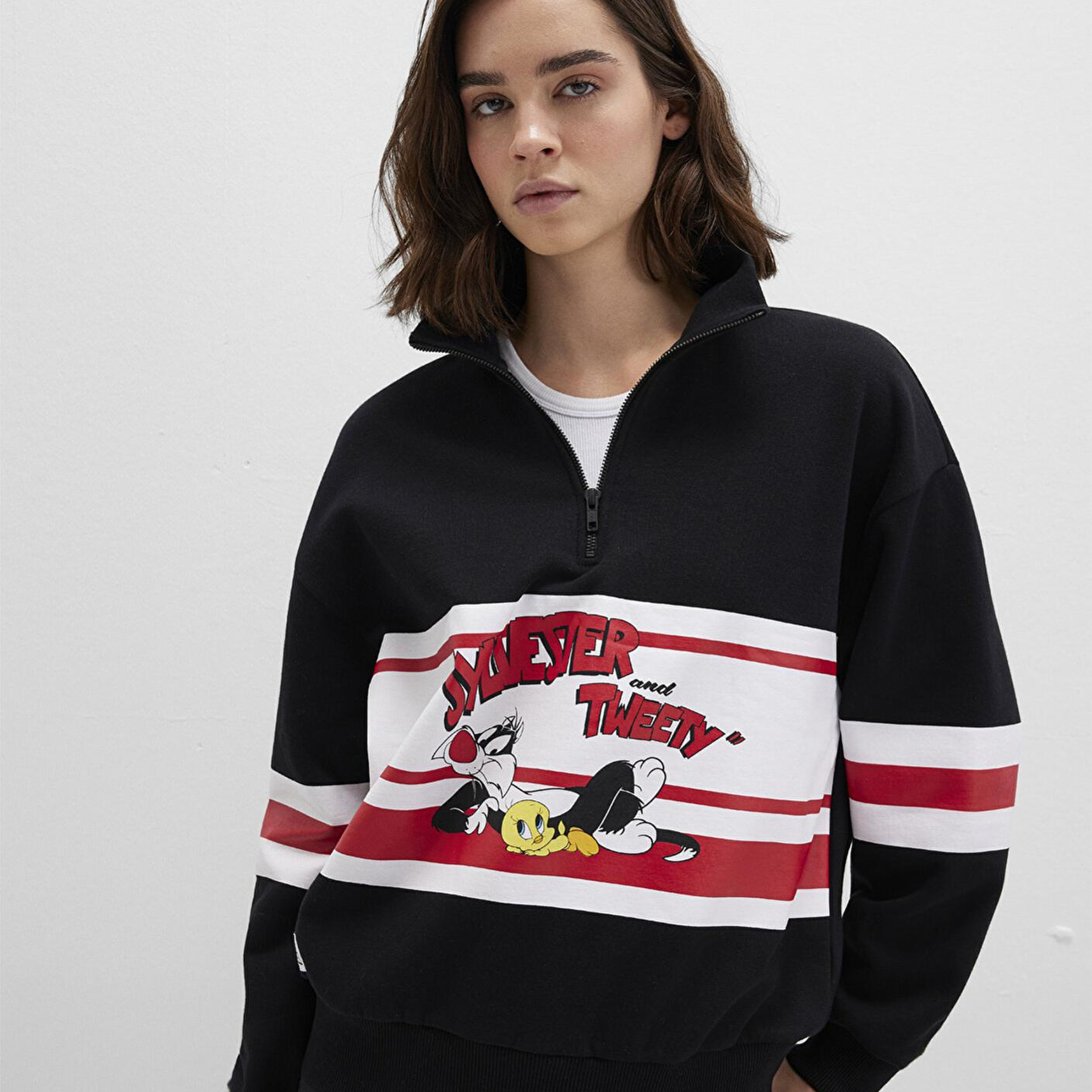 Mavi Tom ve Jerry Baskılı Siyah Sweatshirt 1S10472-900