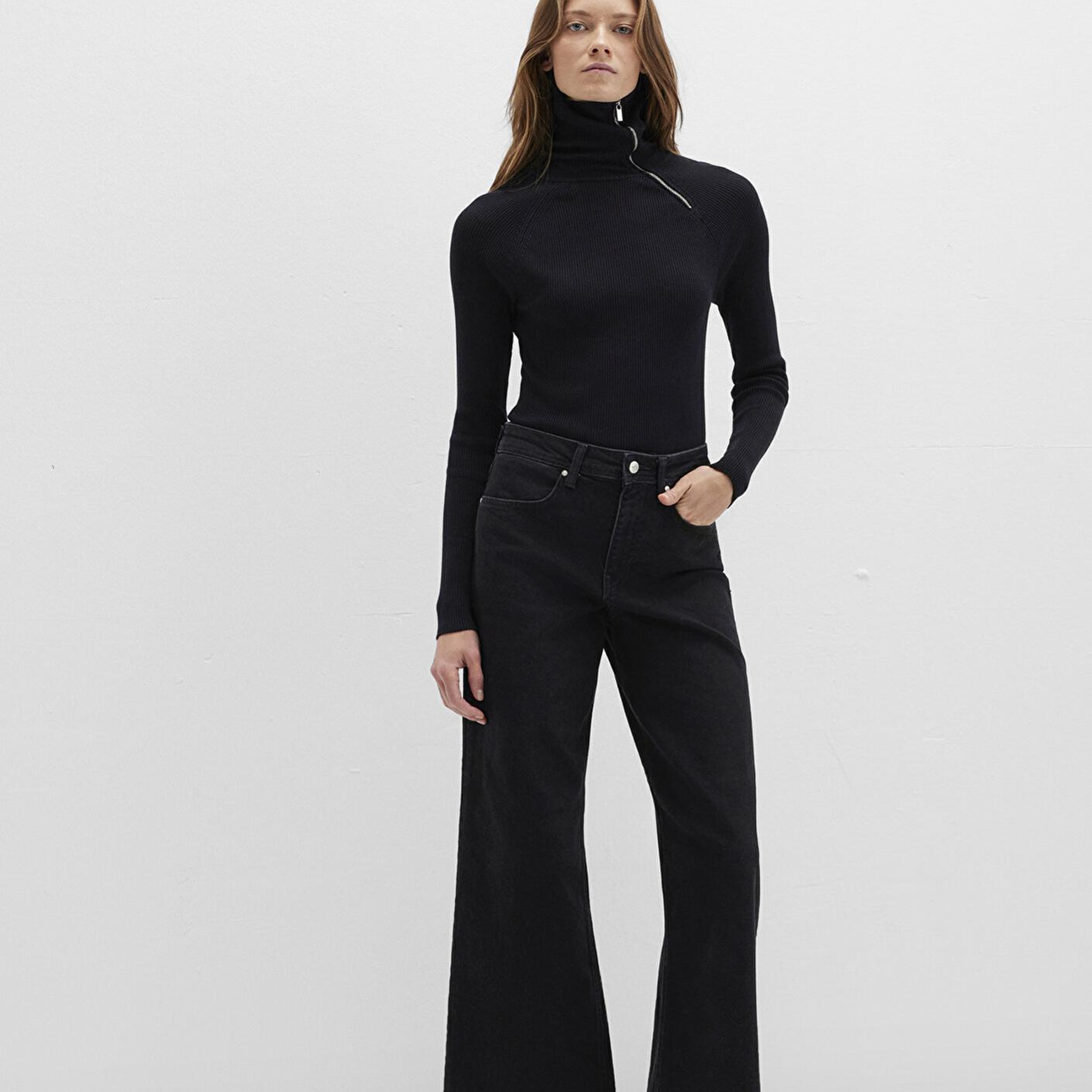 Mavi Fermuar Detaylı Dik Yaka Siyah Kazak Fitted / Vücuda Oturan Kesim 1710790-900