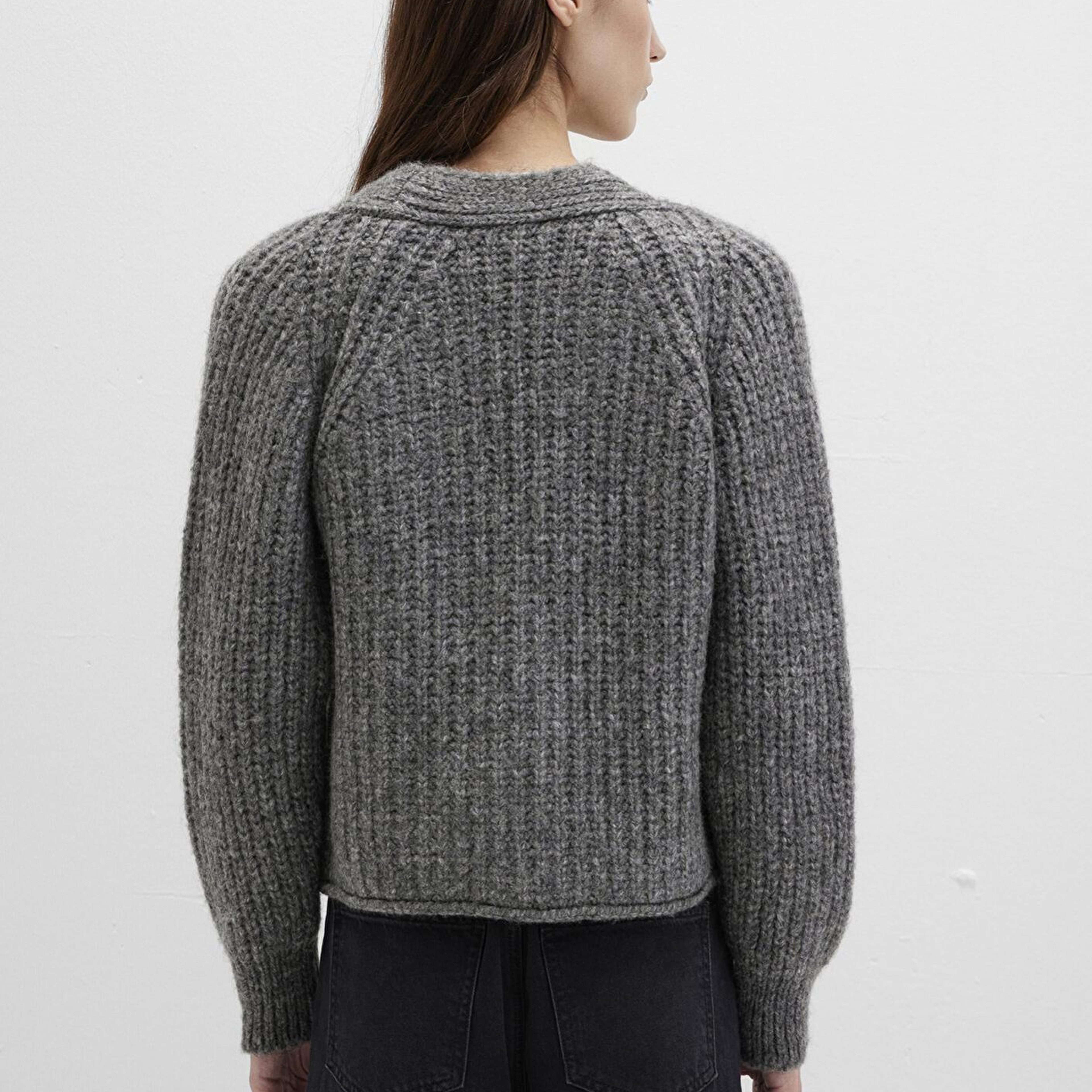 Mavi Düğme Detaylı Gri Hırka Regular Fit / Normal Kesim 1710386-80024