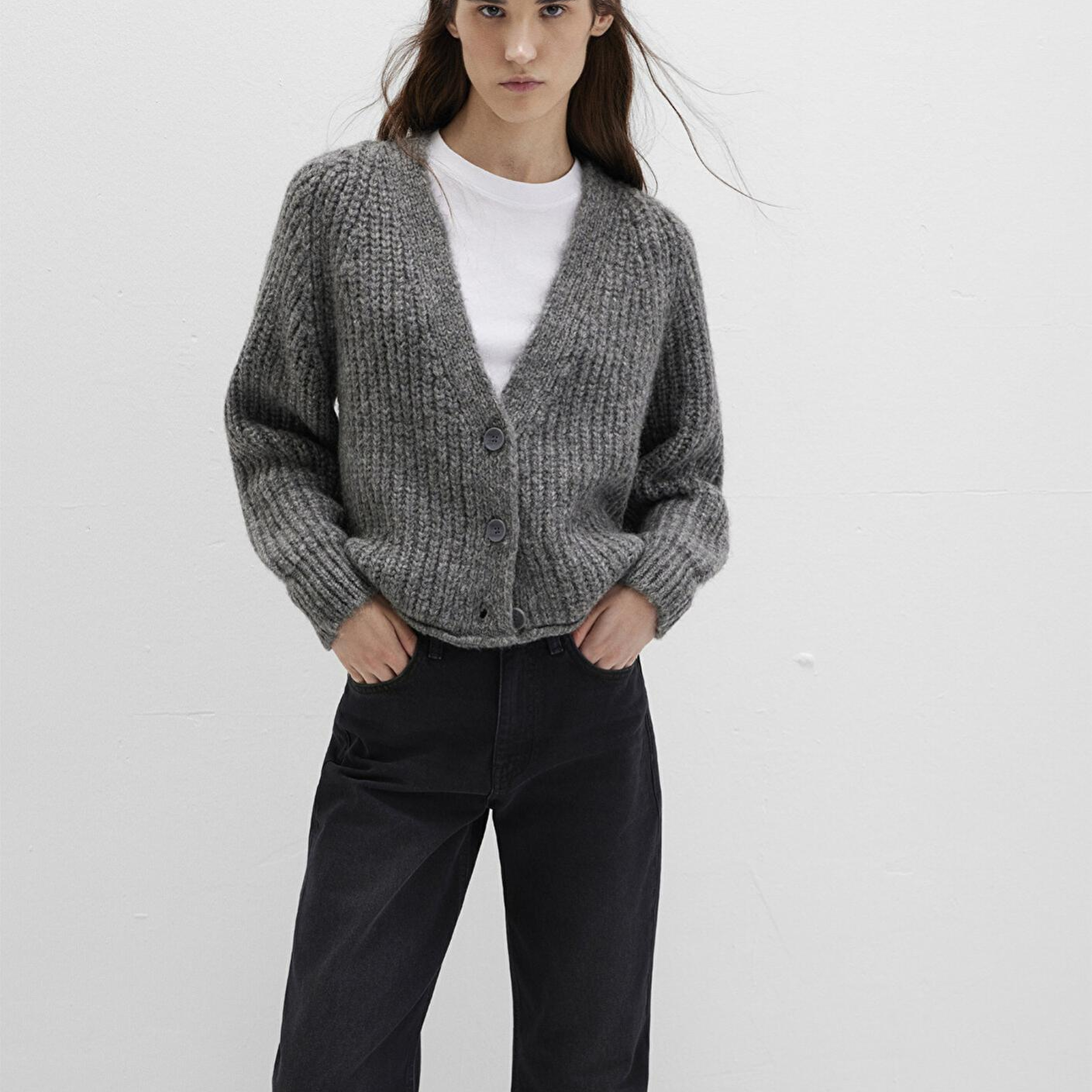 Mavi Düğme Detaylı Gri Hırka Regular Fit / Normal Kesim 1710386-80024