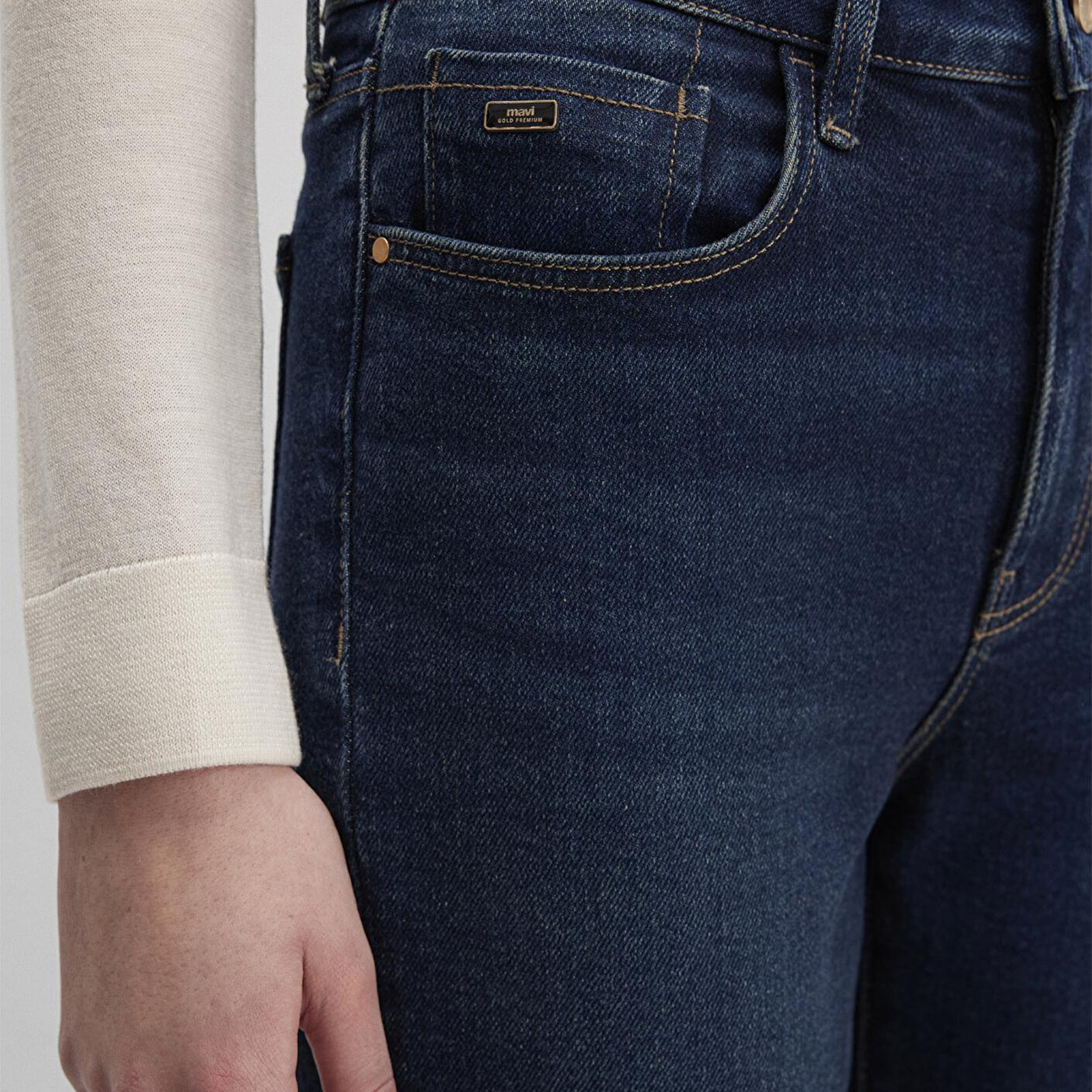 Mavi Bliss Gold Premium Puslu Koyu Mavi Jean Pantolon 101437-91261