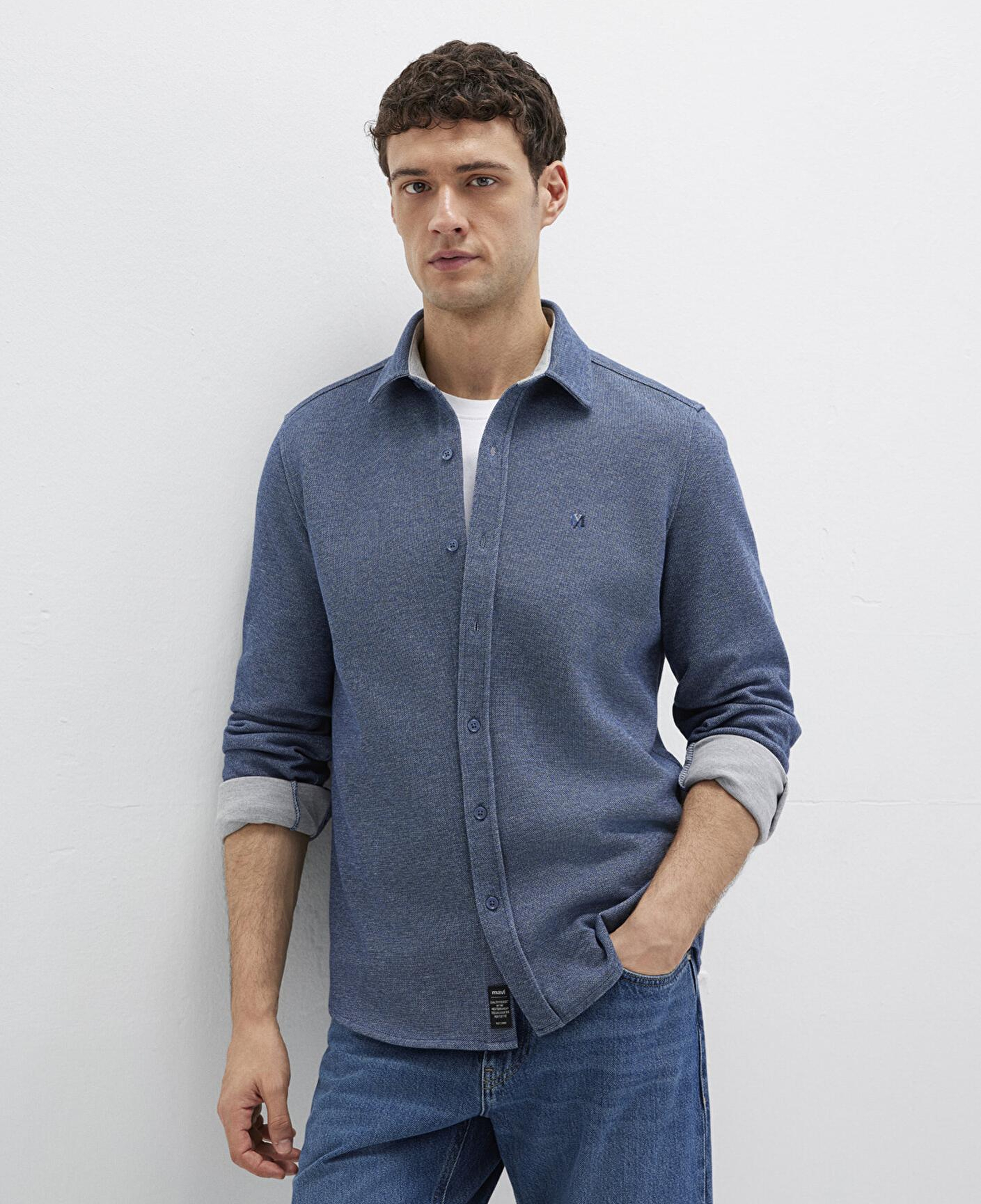 Mavi M Logo Nakışlı Lacivert Örme Gömlek Regular Fit / Normal Kesim 0211763-70718