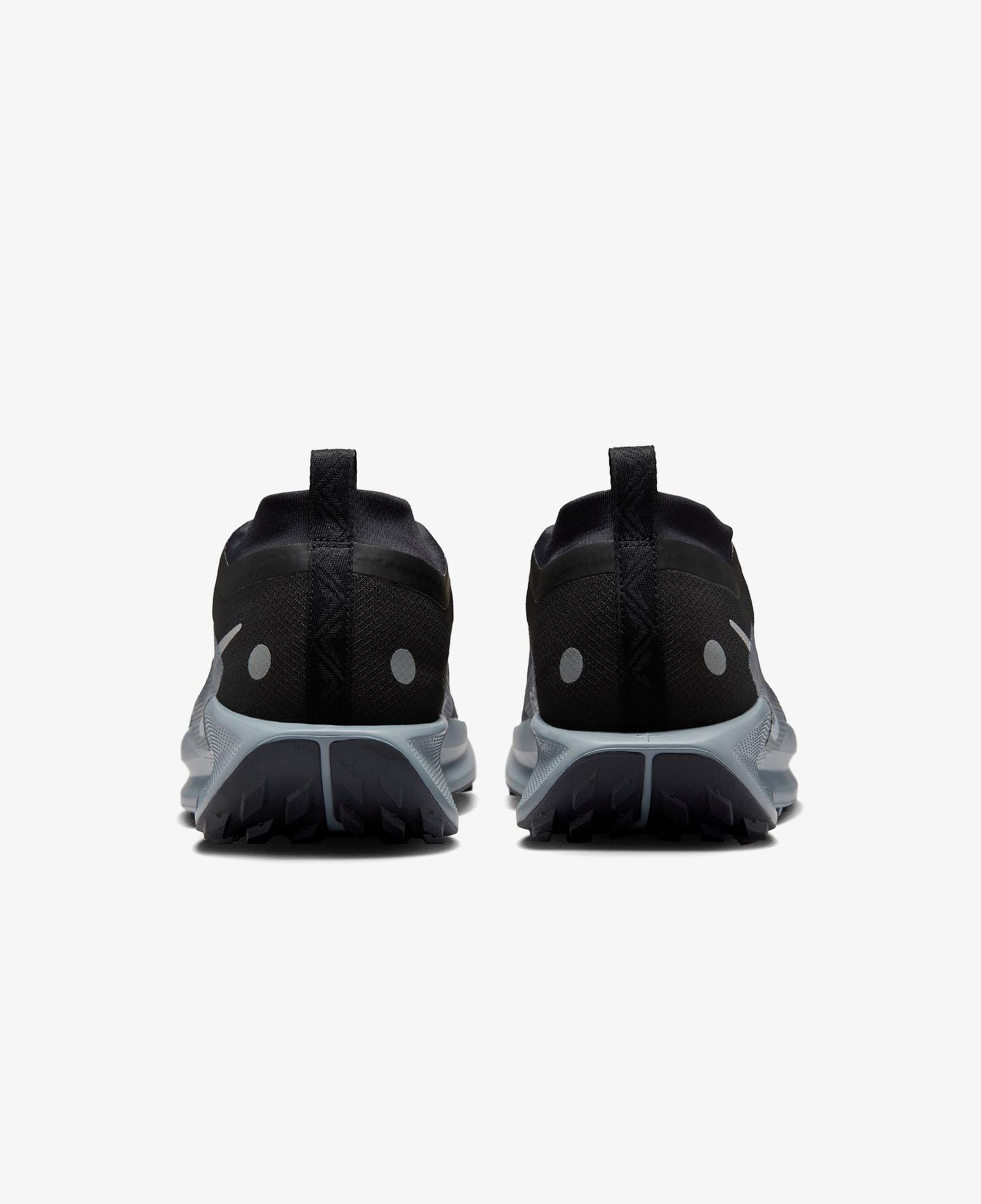 Nike Pegasus Trail 5 Gore-Tex Erkek Siyah Koşu Ayakkabısı