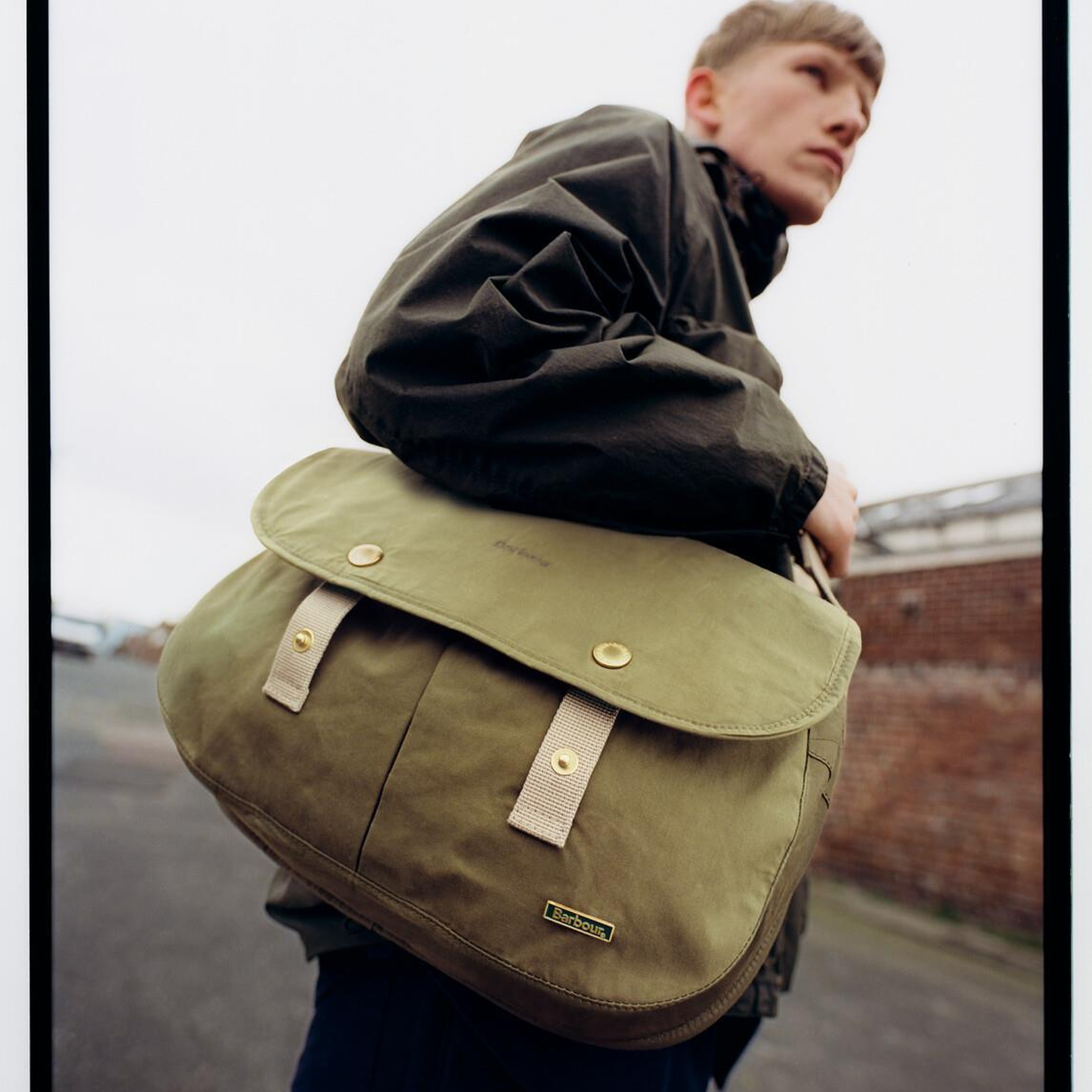 Barbour Transport Riever Omuz Çantası