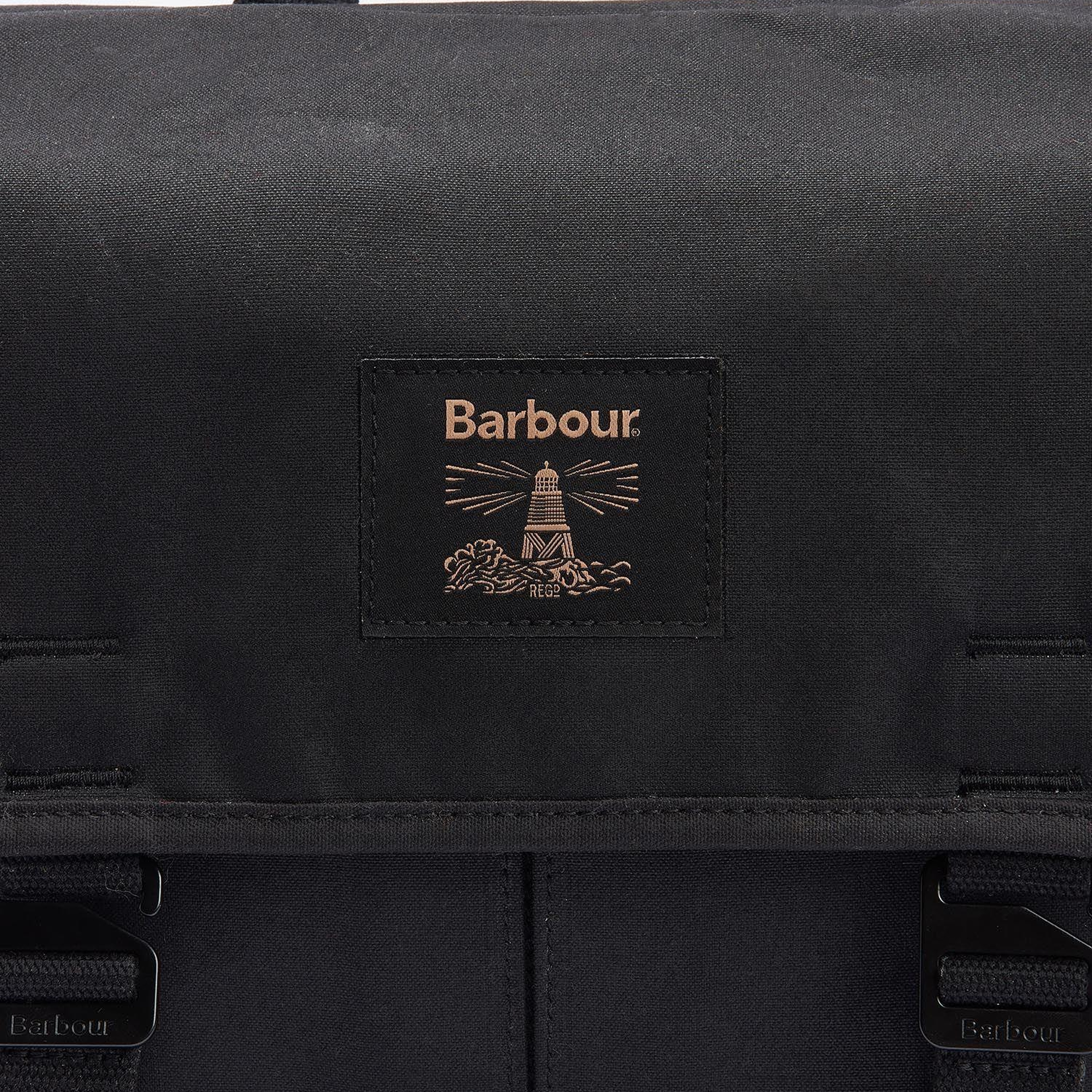 Barbour Field Yağlı Postacı Çantası