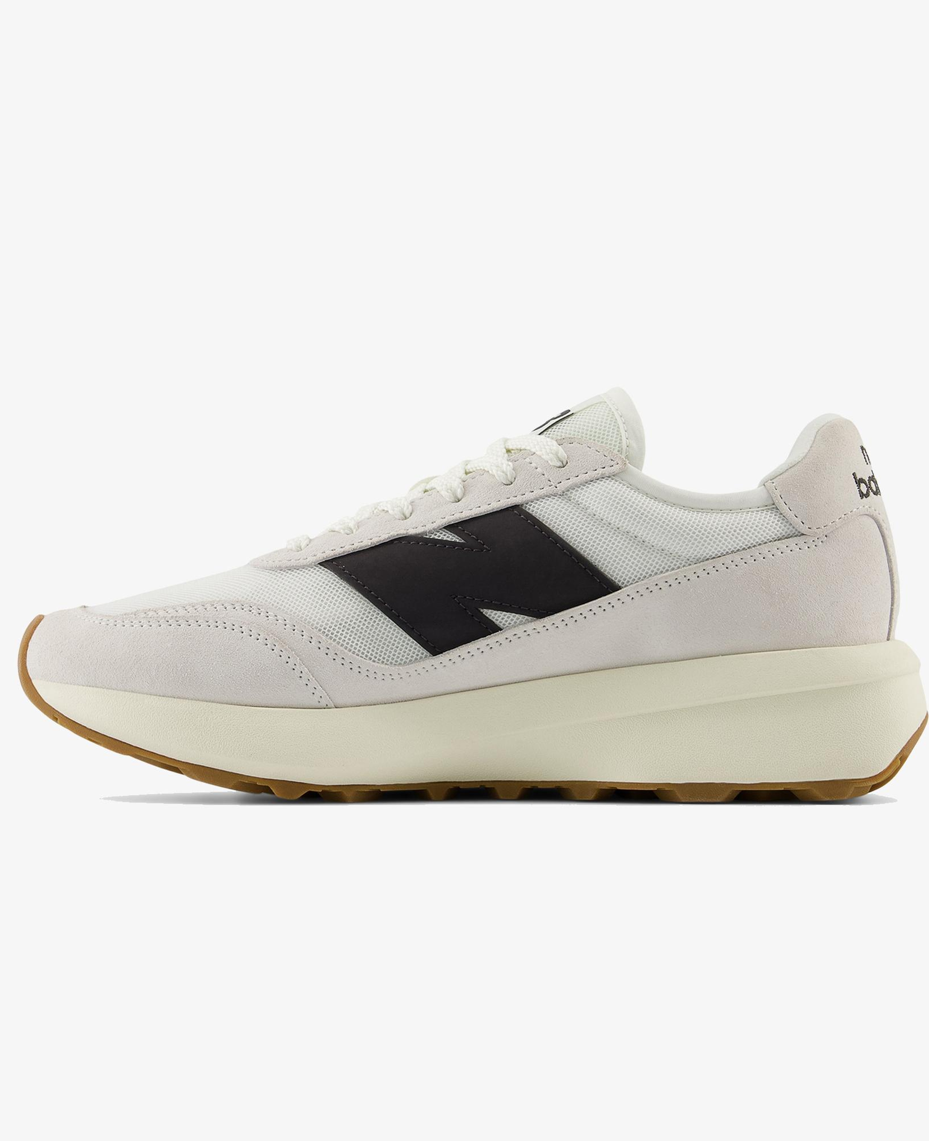 New Balance 370 Lifestyle   Kadın Beyaz Spor Ayakkabı