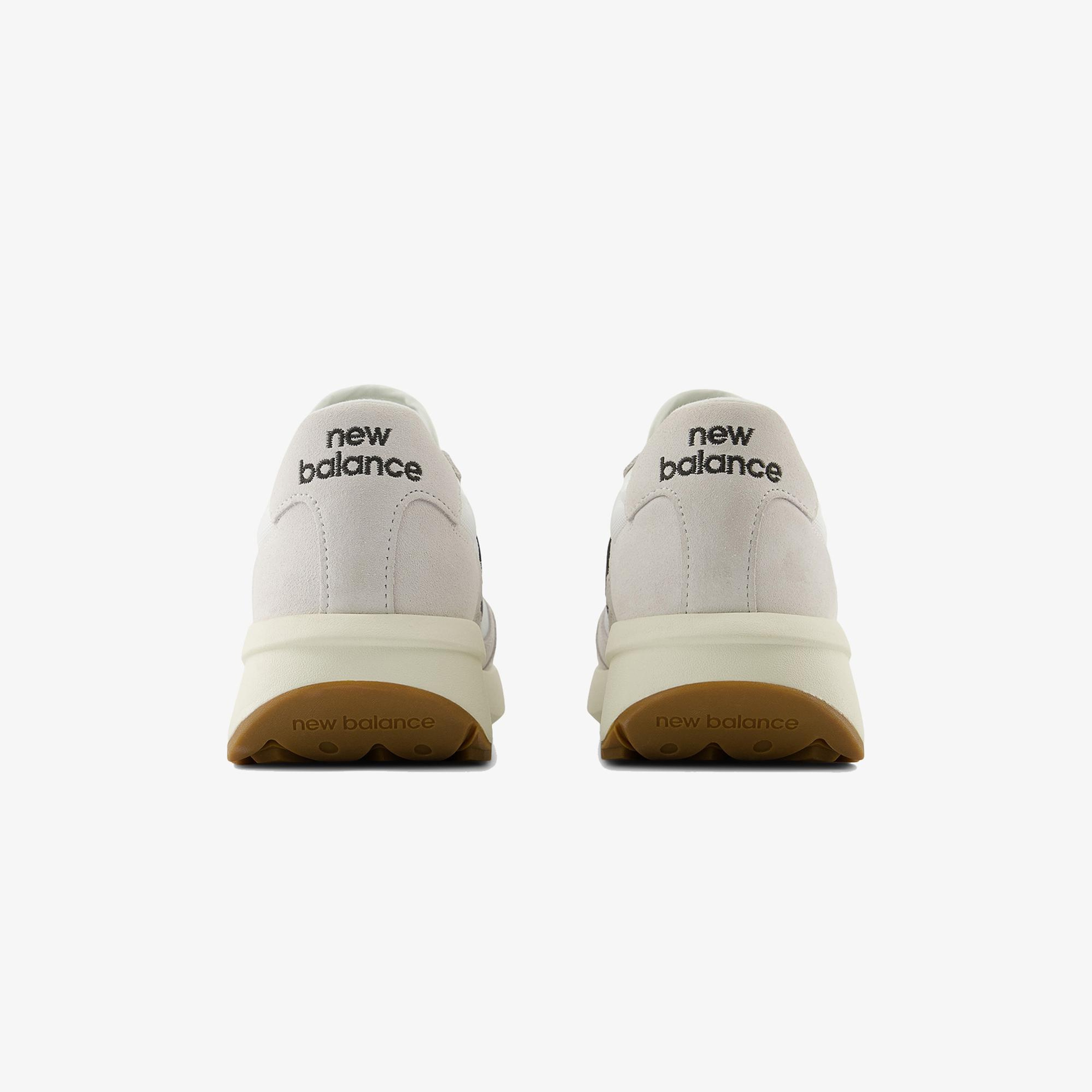 New Balance 370 Lifestyle   Kadın Beyaz Spor Ayakkabı