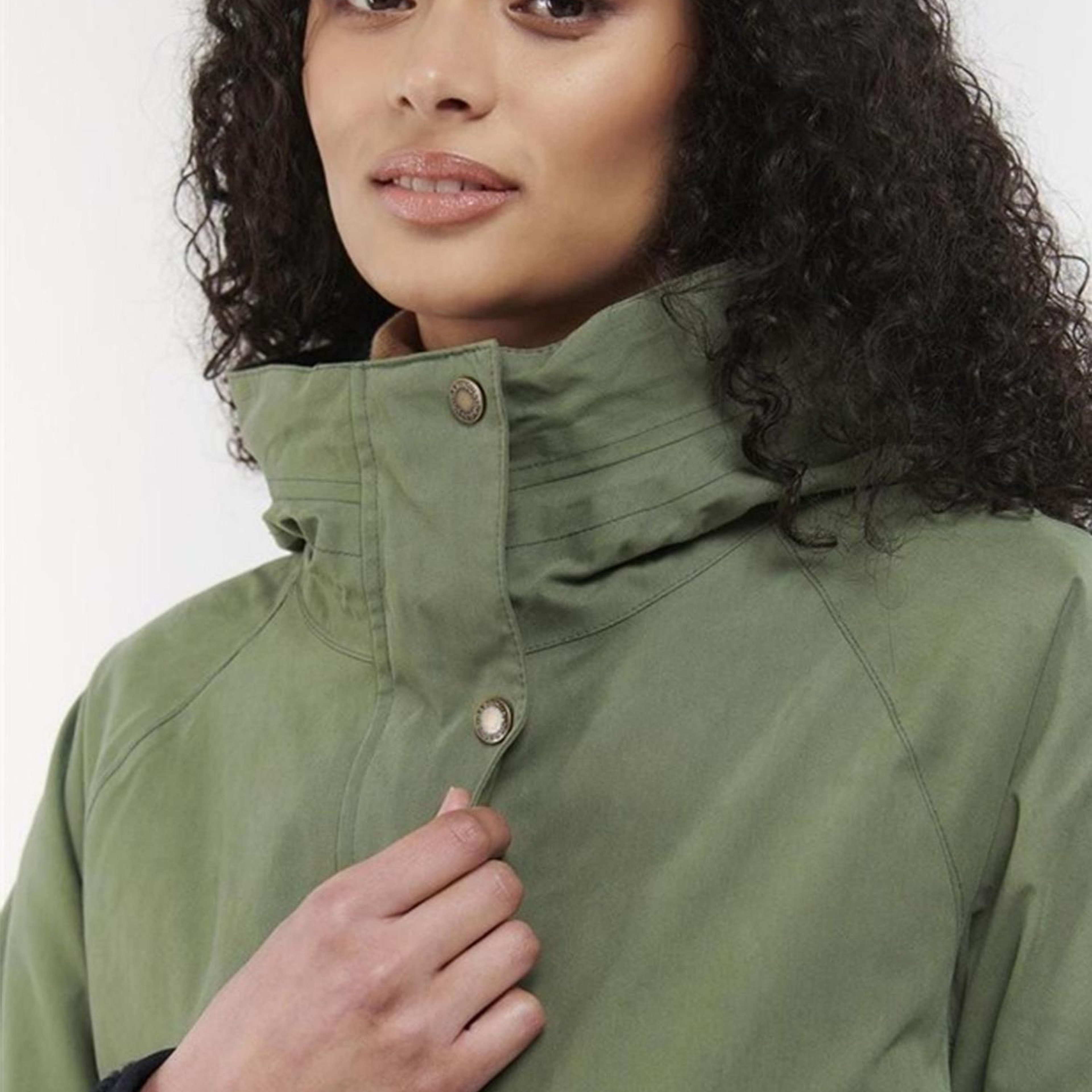 Barbour Winter Beadnell Waterproof Ceket