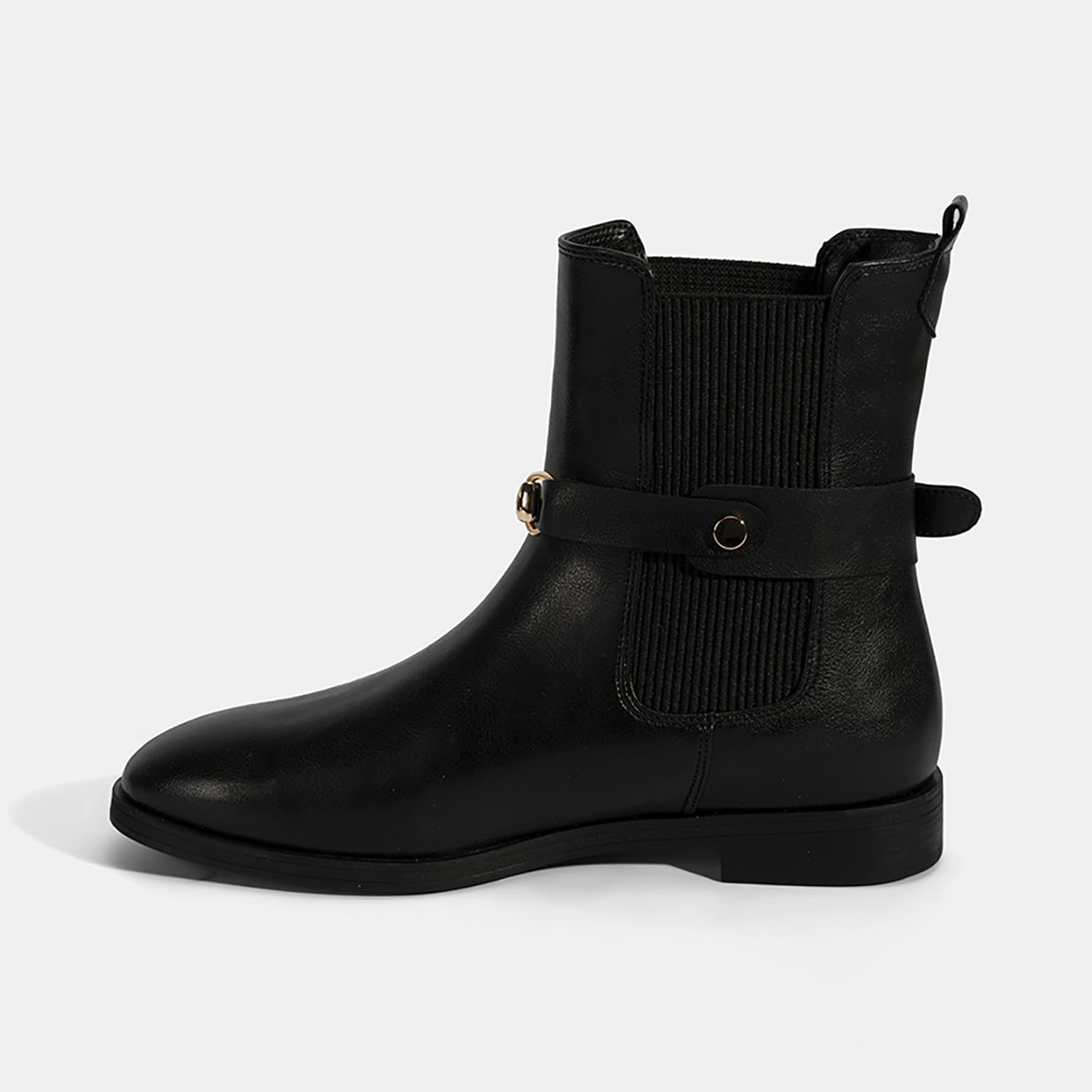 Kadın Siyah Metal Toka Aksesuarlı Bot