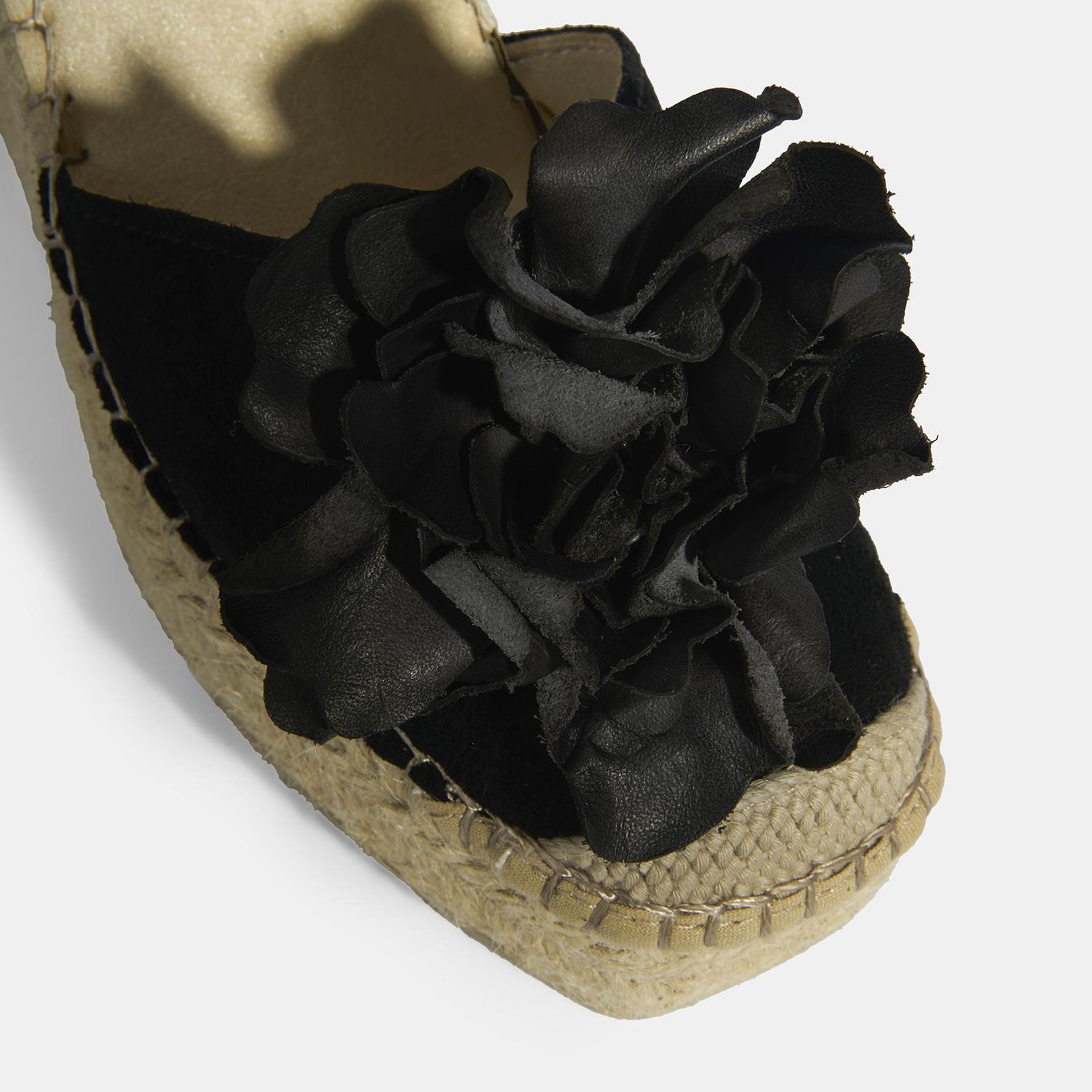 Limited Edition Siyah Kadın Çiçek Aksesuarlı Jüt Bağcıklı Dolgu Topuklu Süet Espadril