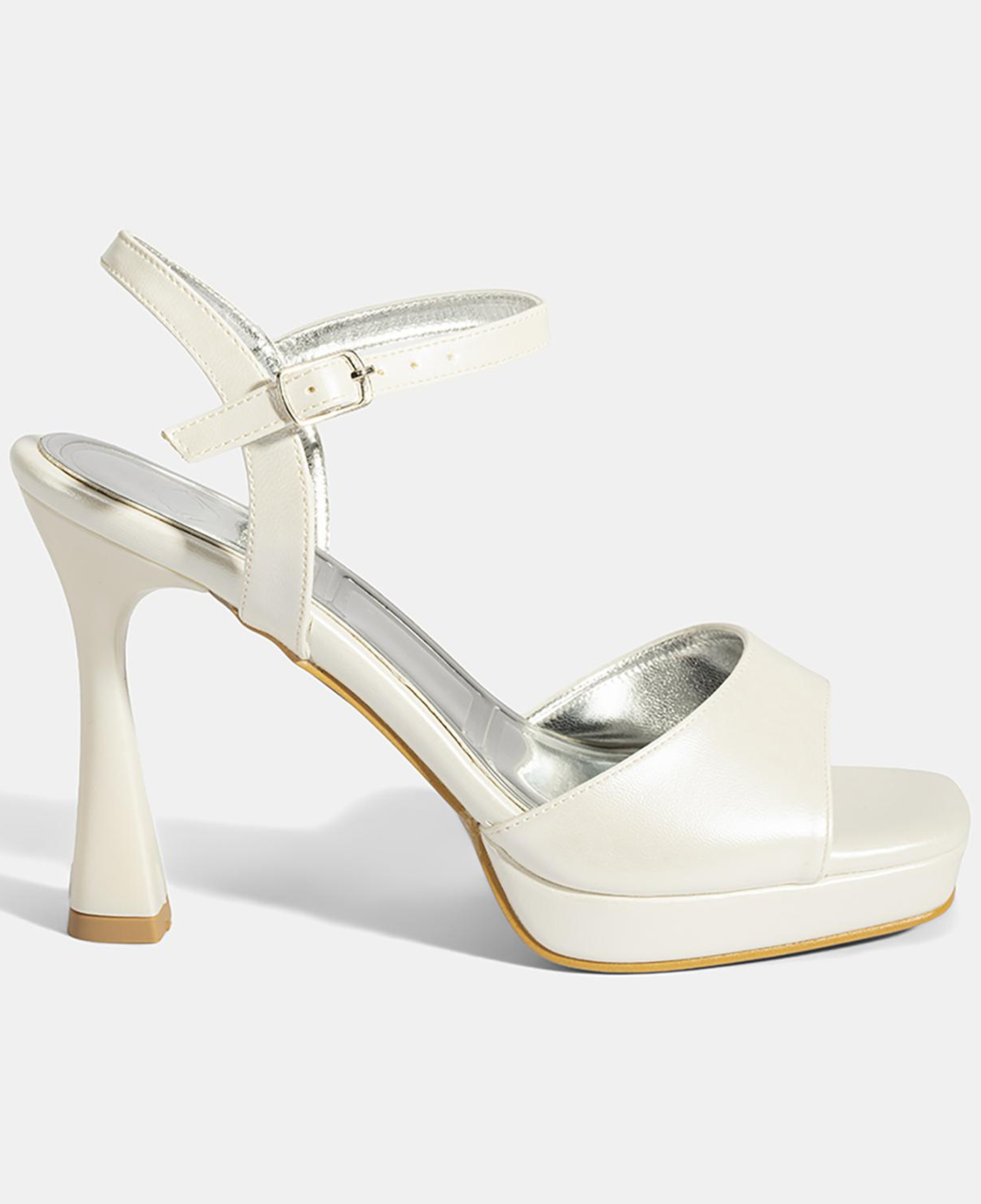 Kadın Beyaz Ayarlanabilir Tokalı Topuklu Gelin Ayakkabısı