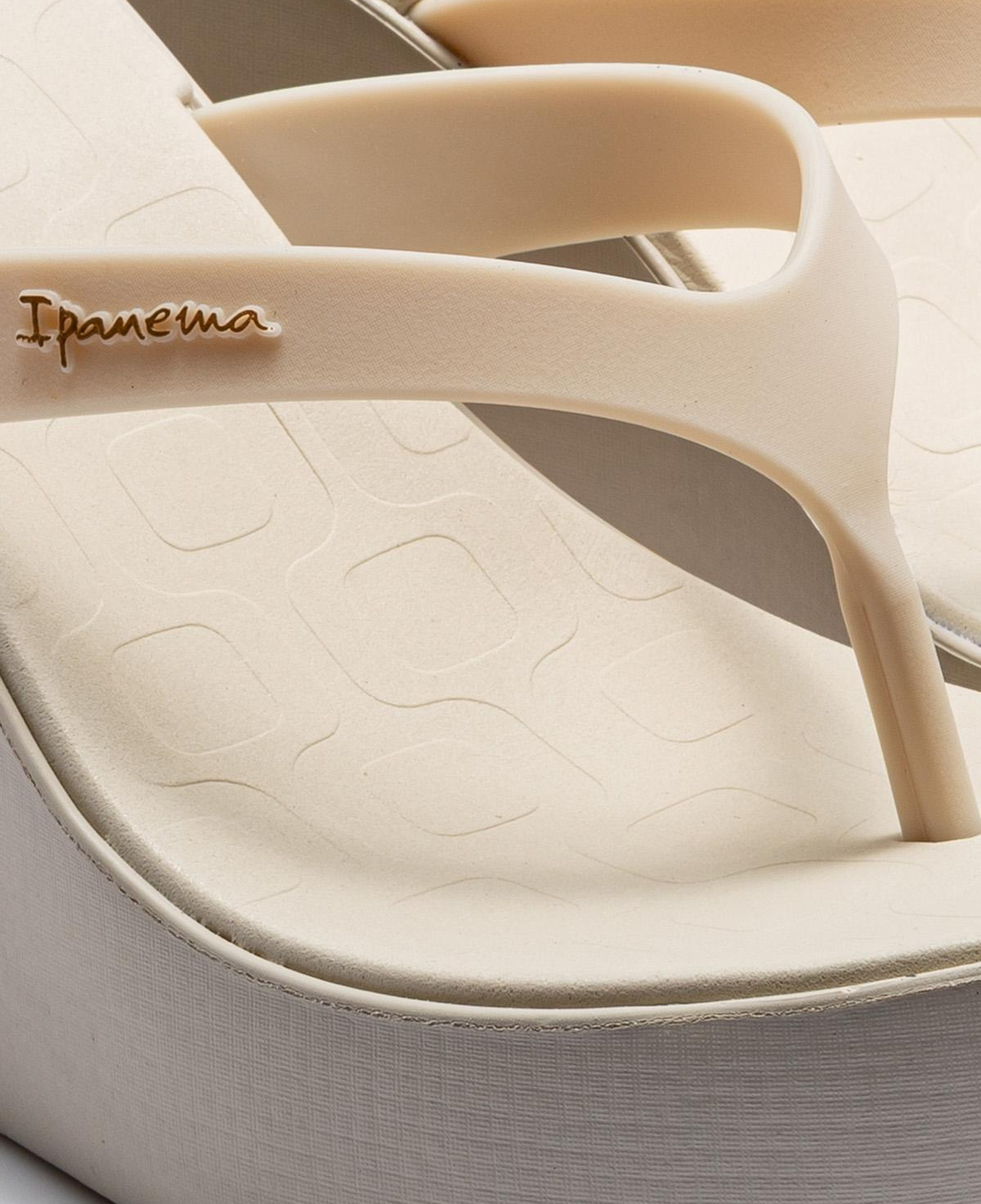 High Fashion Fem Topuklu Kadın Parmak Arası Terlik Bej 35/40