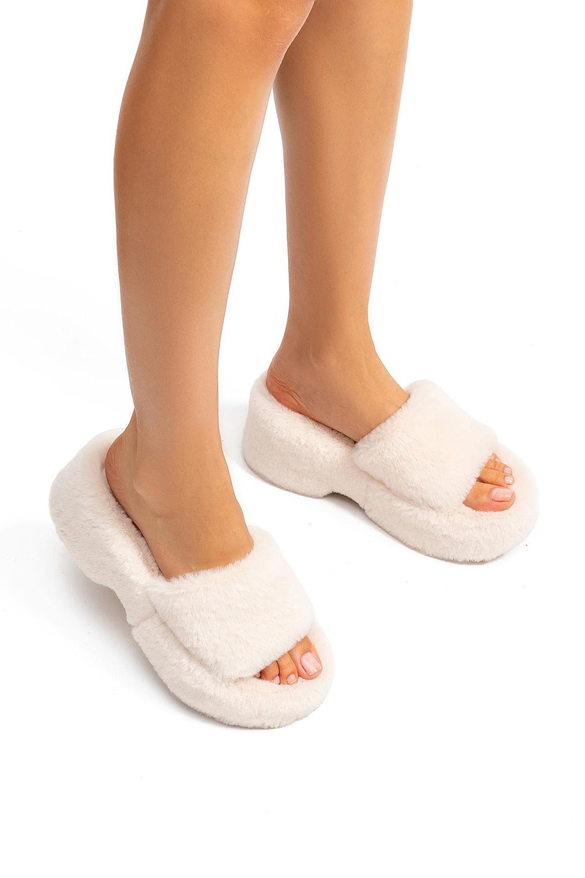 Lili Peluş Kadın Topuklu Ev Terliği Bej 36/40