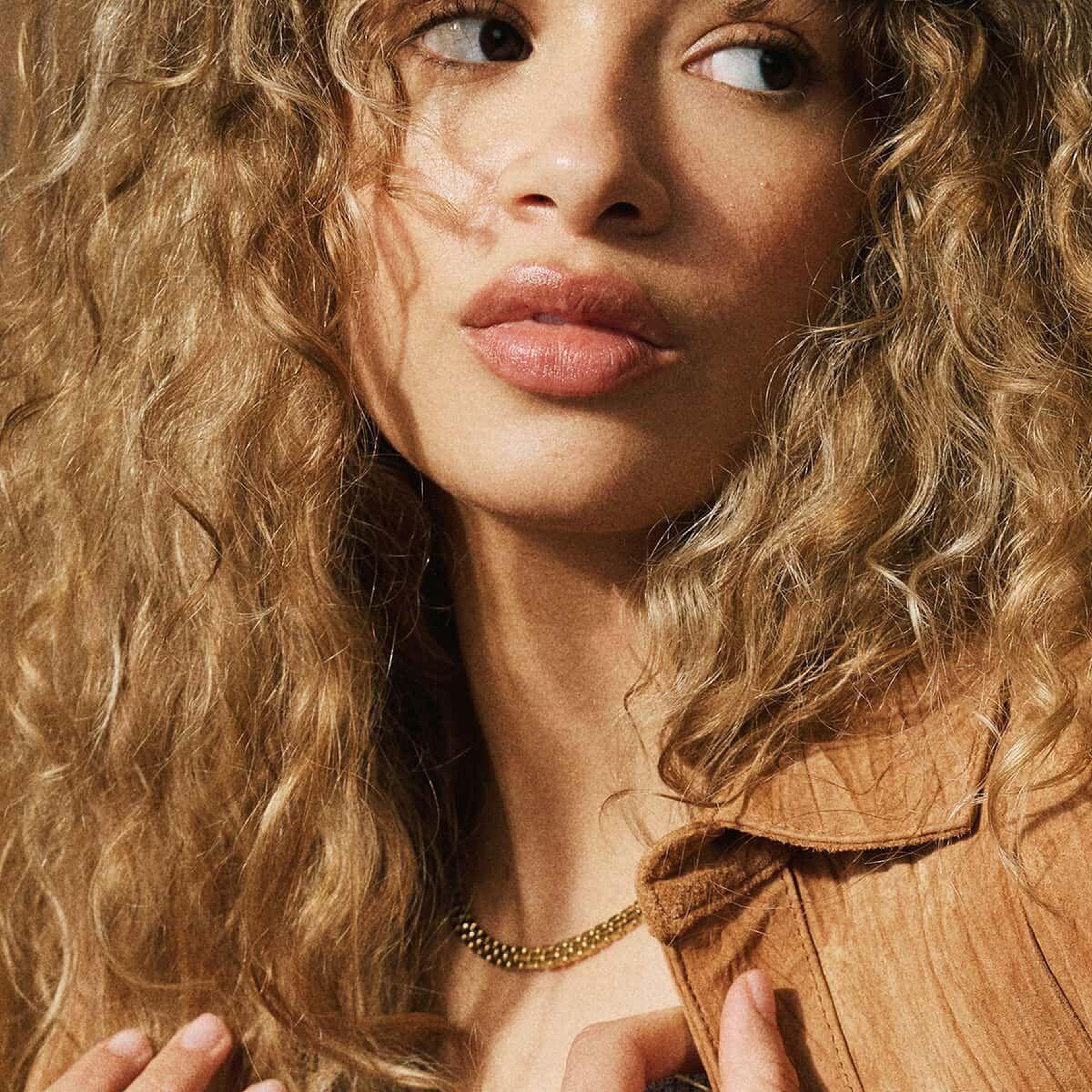 Fossil JF04900-710 Kadın Kolye