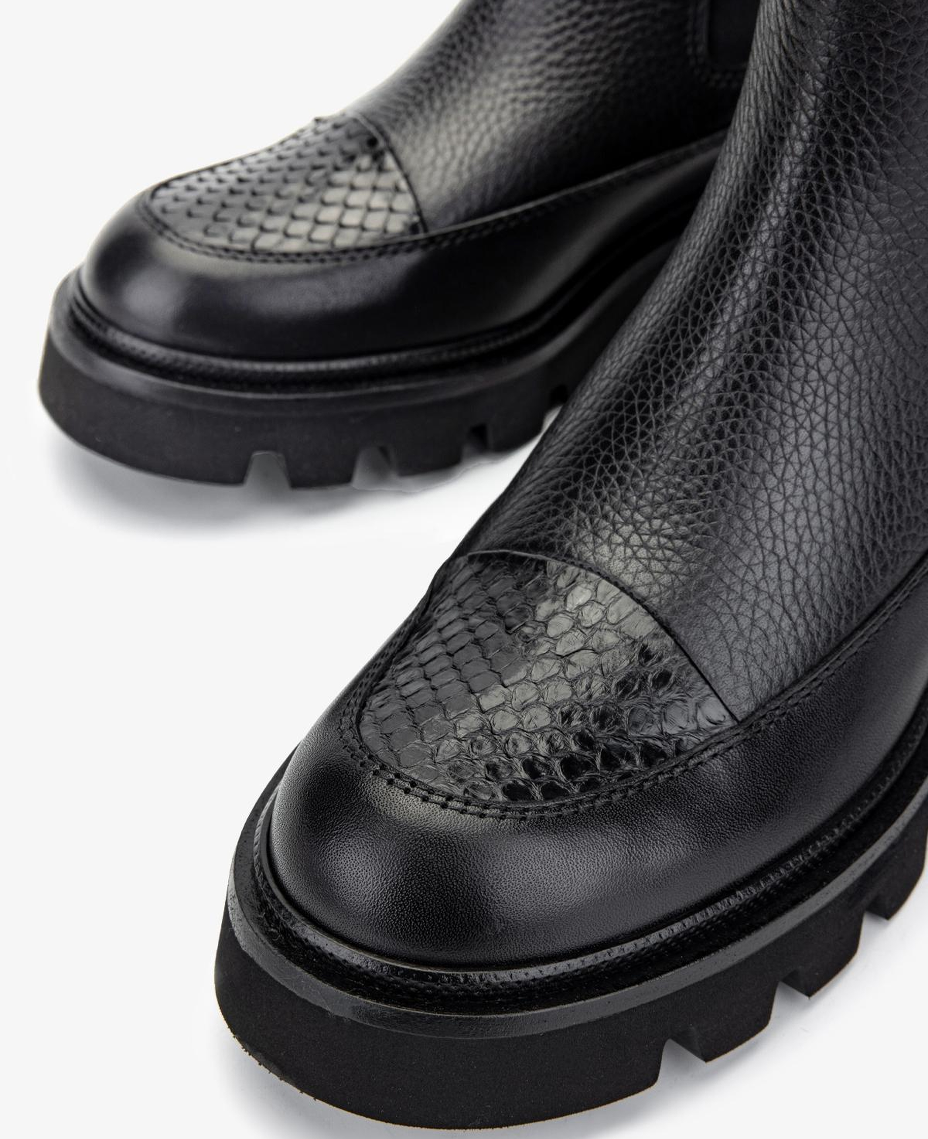 Valmenti Kadın Hakiki Deri Siyah Düz Bot