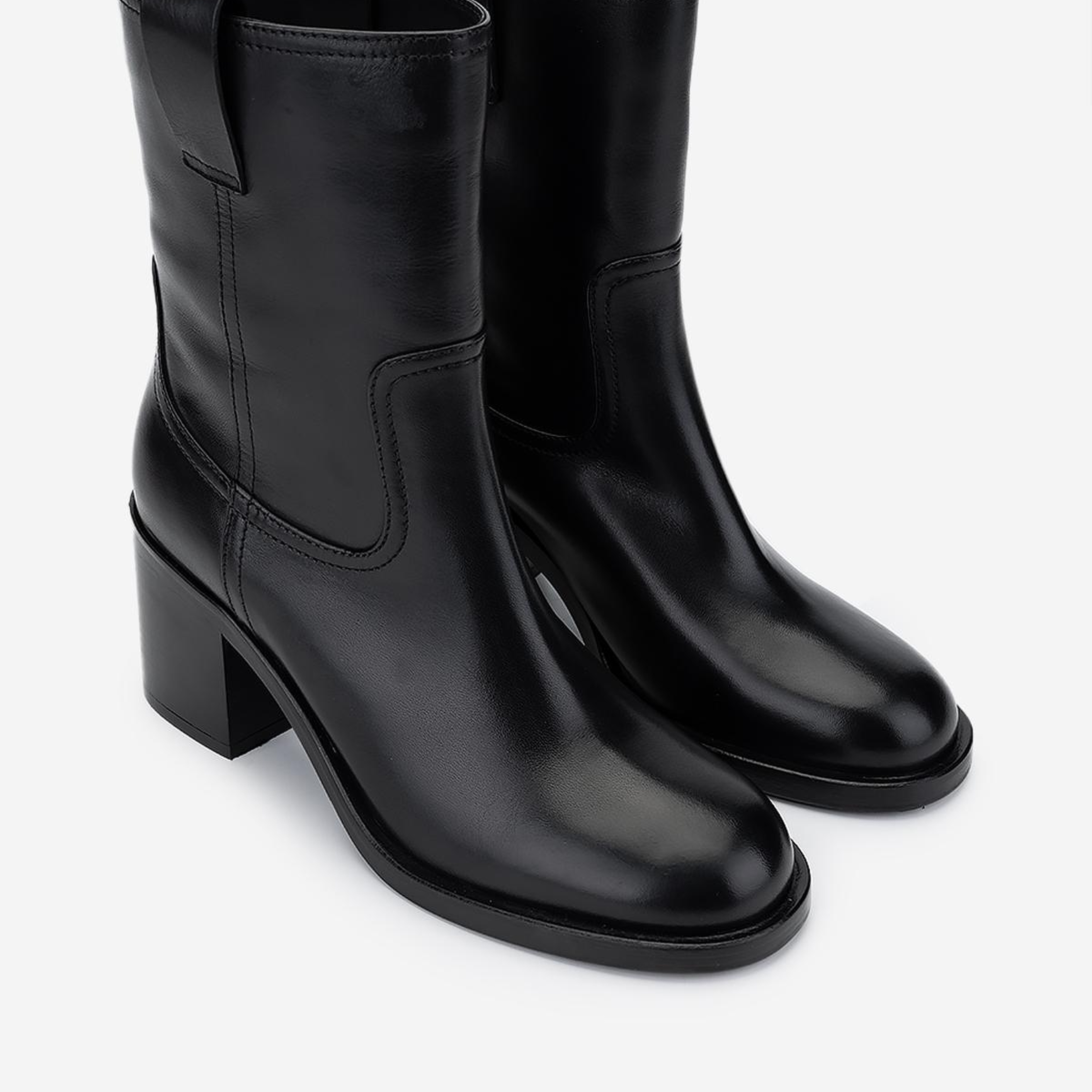 Valmenti Kadın Hakiki Deri Siyah Topuklu Bot