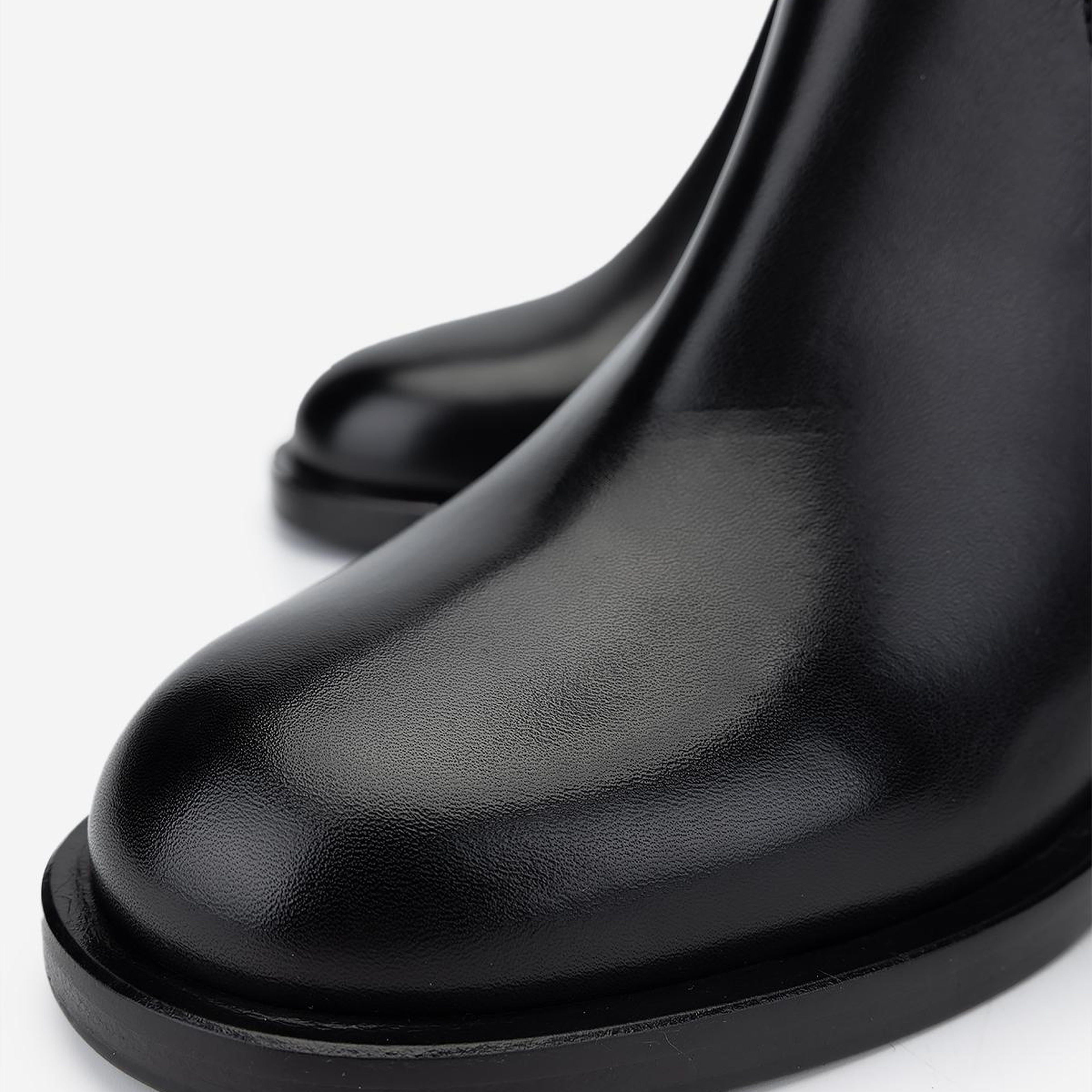 Valmenti Kadın Hakiki Deri Siyah Topuklu Bot