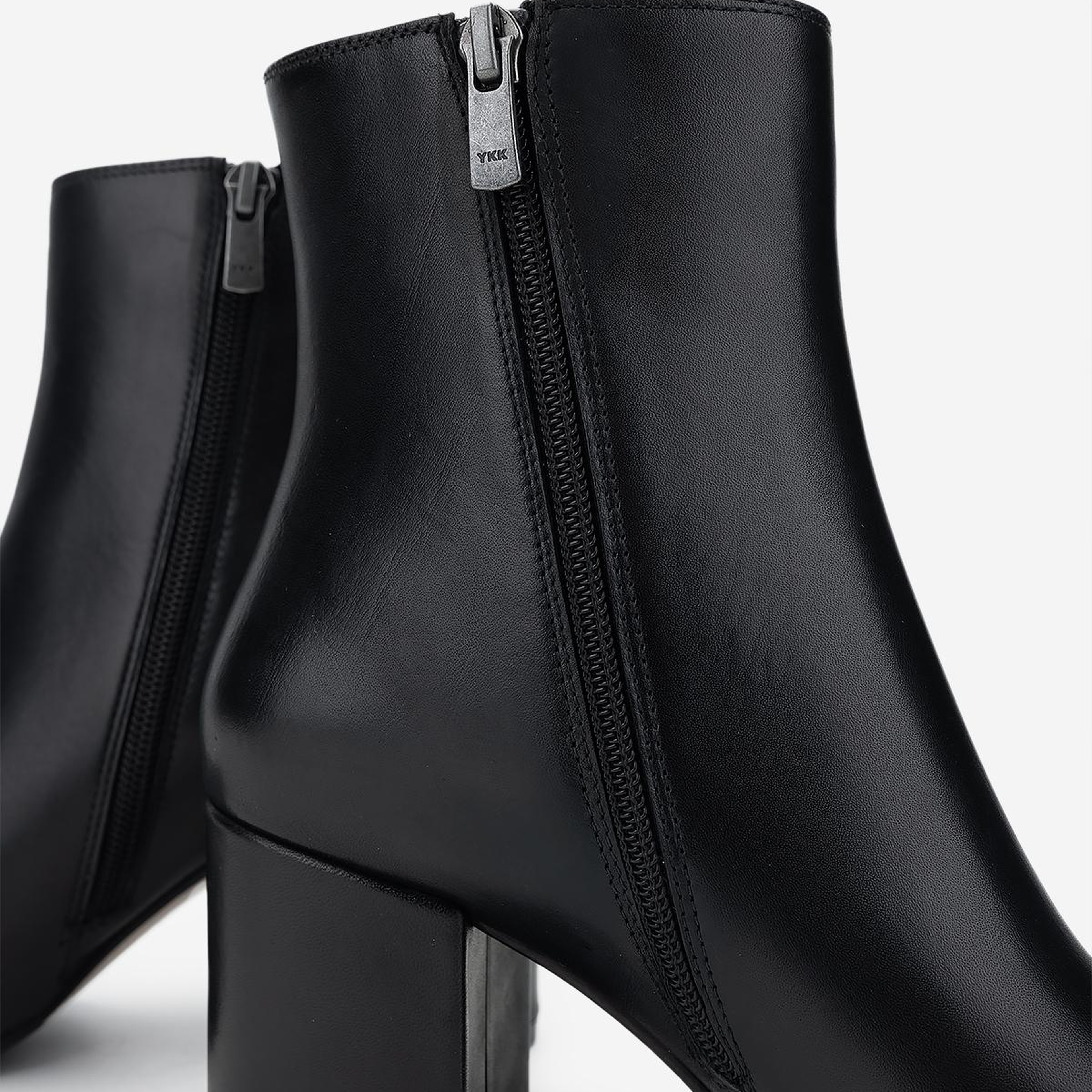 Valmenti Kadın Hakiki Deri Siyah Topuklu Bot