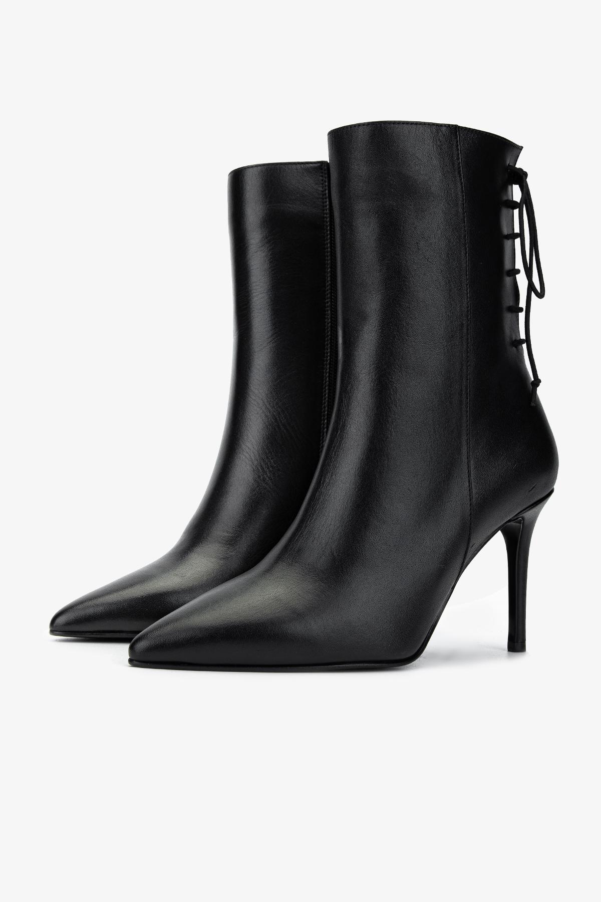 Valmenti Kadın Hakiki Deri Siyah Topuklu Bot