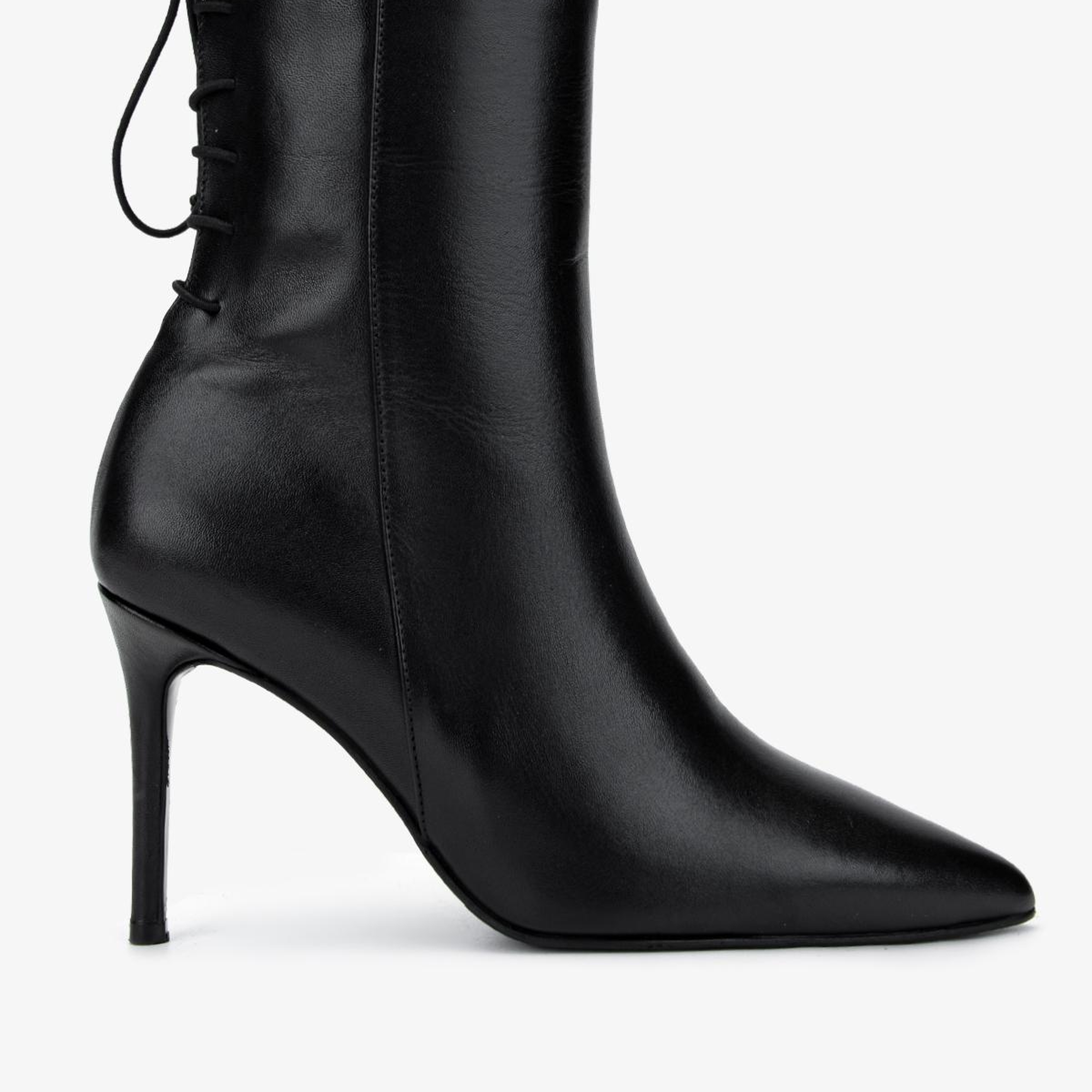 Valmenti Kadın Hakiki Deri Siyah Topuklu Bot