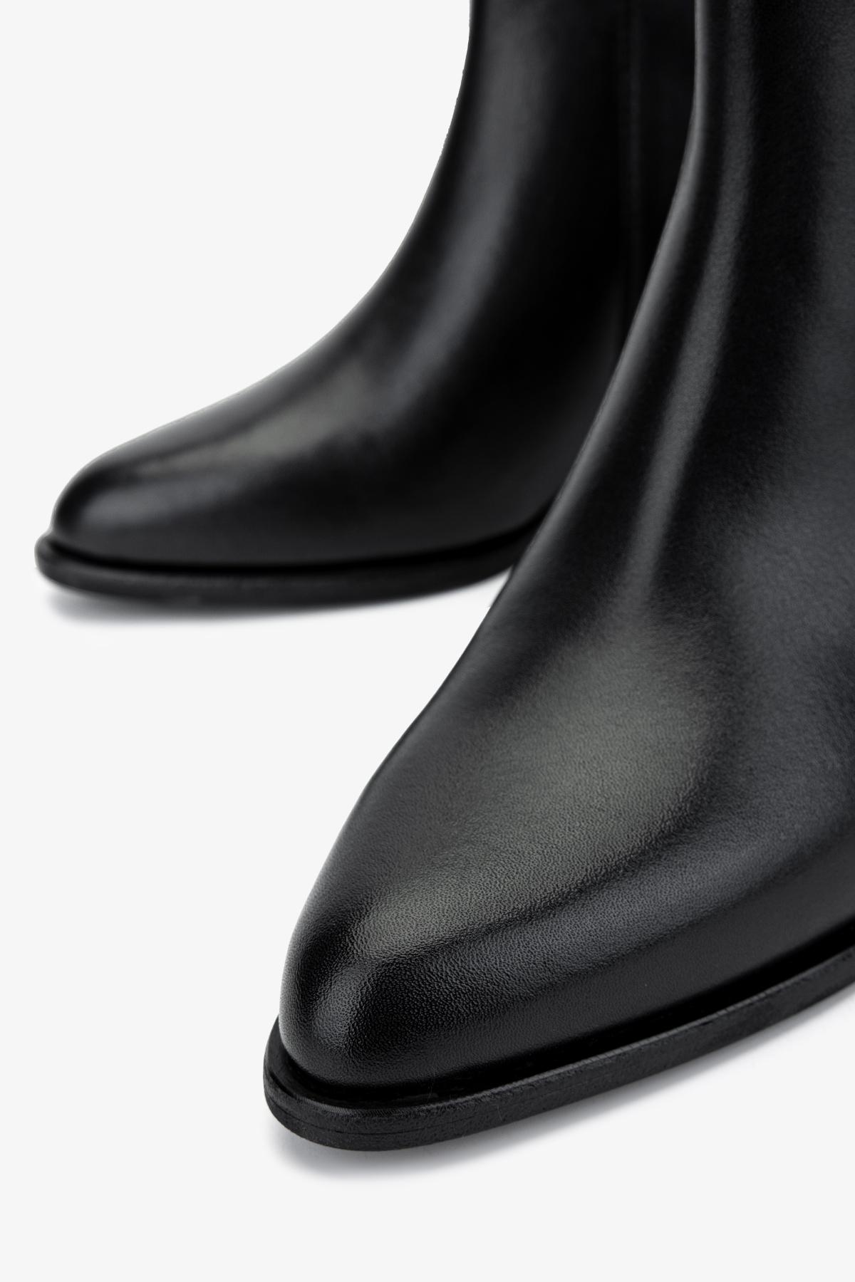 Valmenti Kadın Hakiki Deri Siyah Topuklu Bot