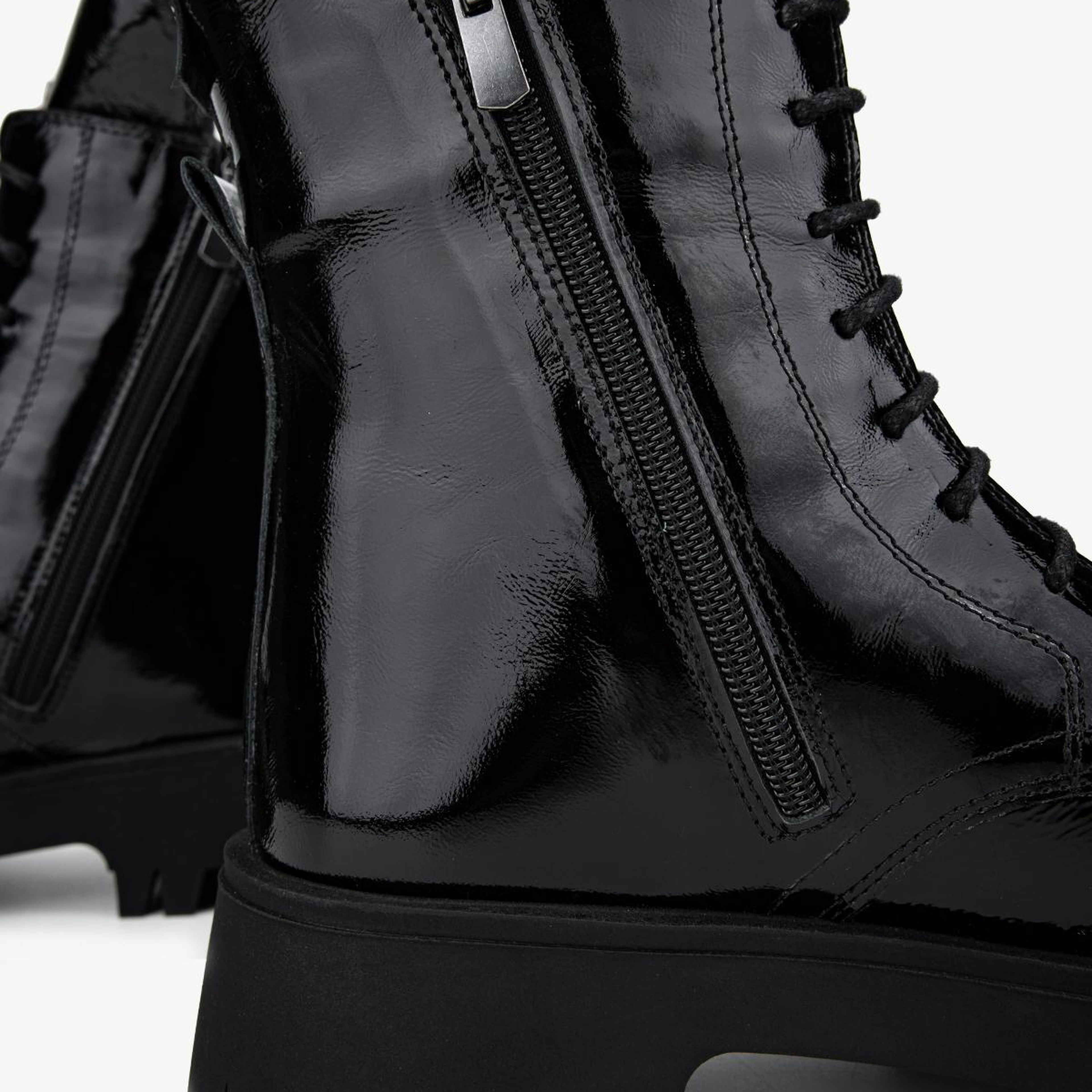 Valmenti Kadın Hakiki Deri Siyah Kırışık Rugan Düz Bot