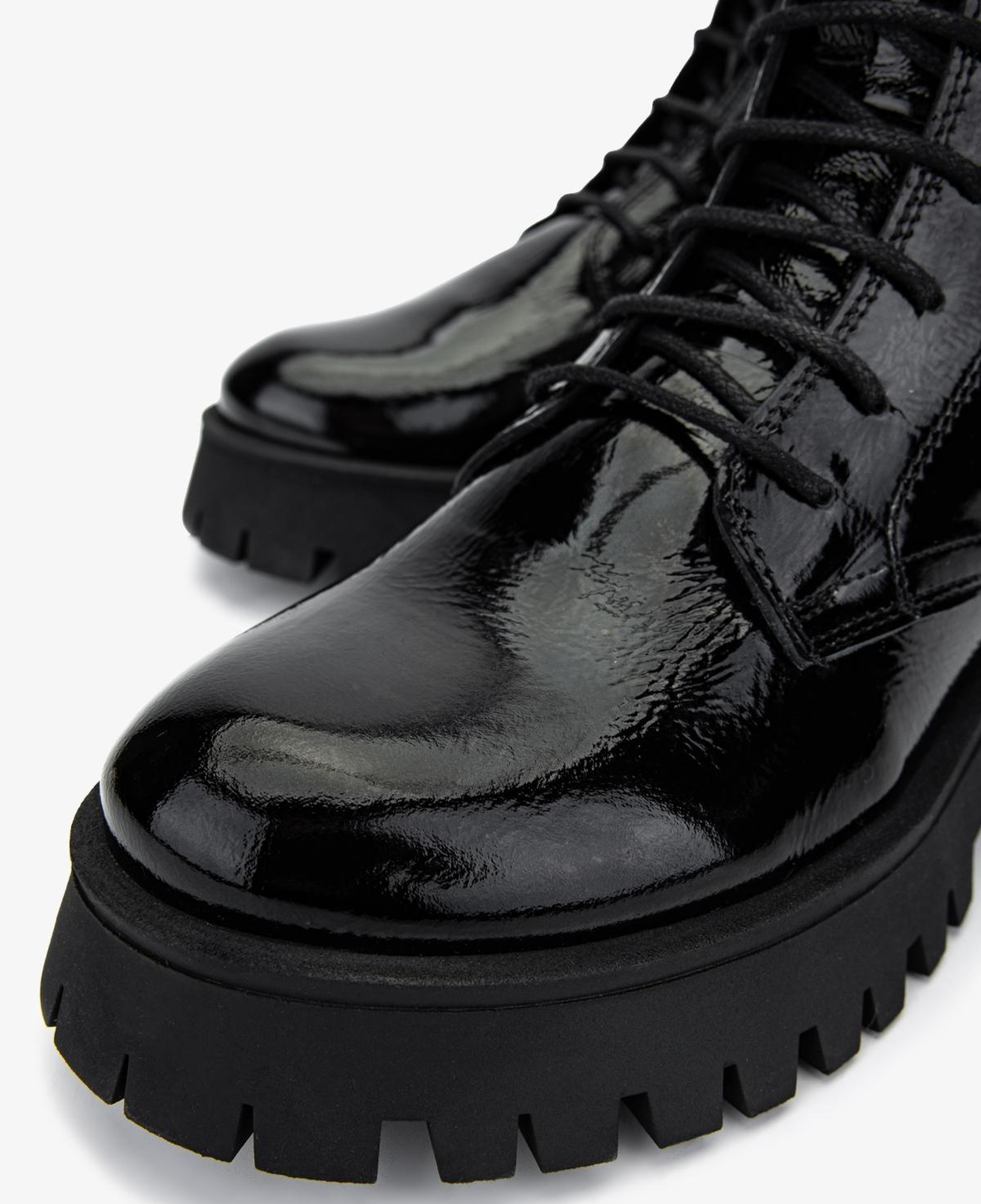 Valmenti Kadın Hakiki Deri Siyah Kırışık Rugan Düz Bot