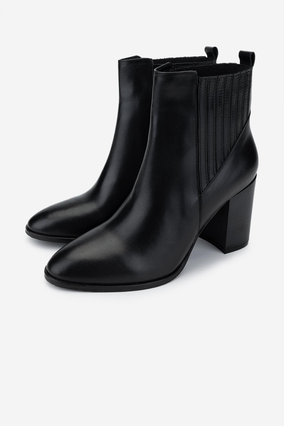 Valmenti Kadın Hakiki Deri Siyah Topuklu Bot