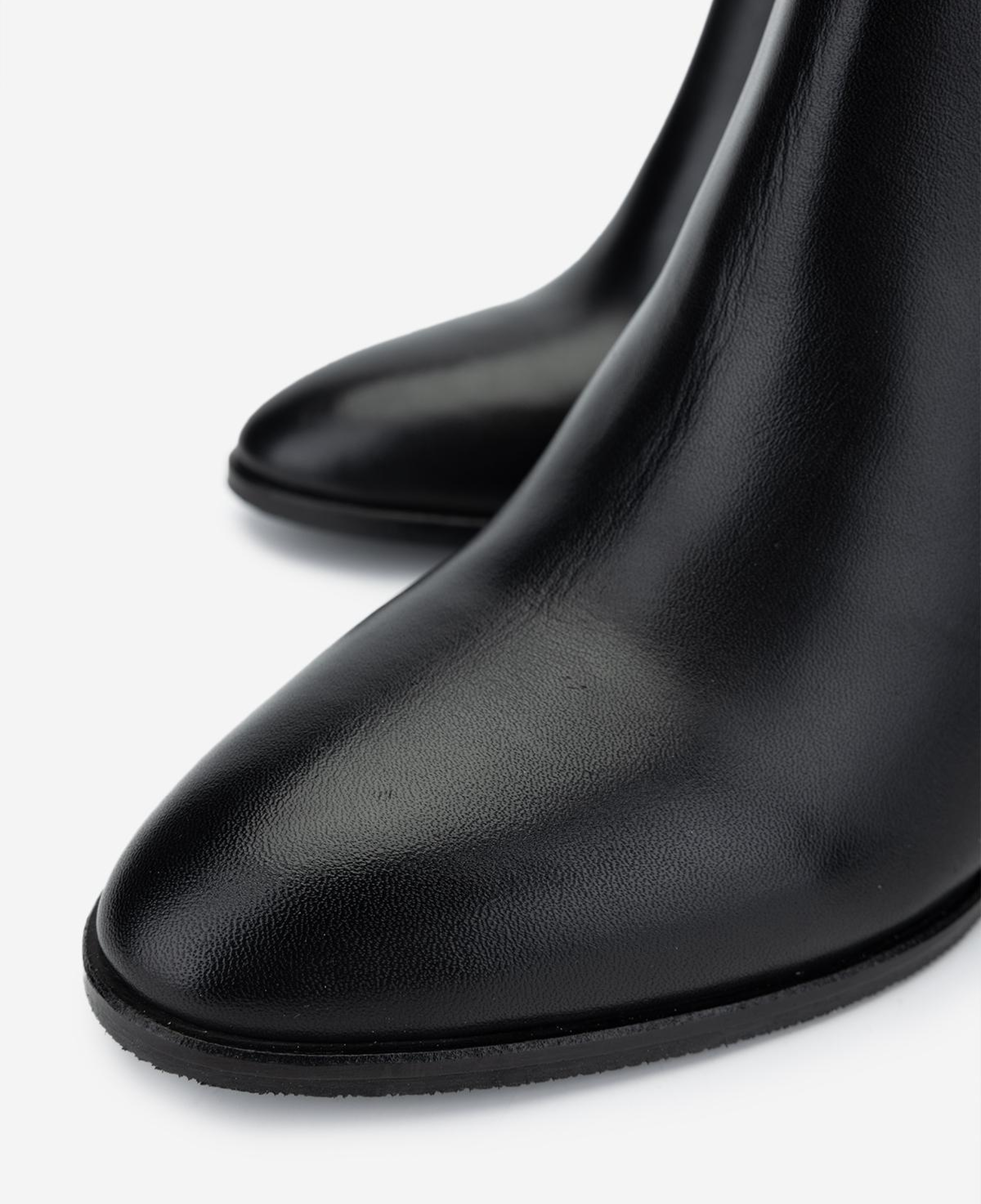 Valmenti Kadın Hakiki Deri Siyah Topuklu Bot