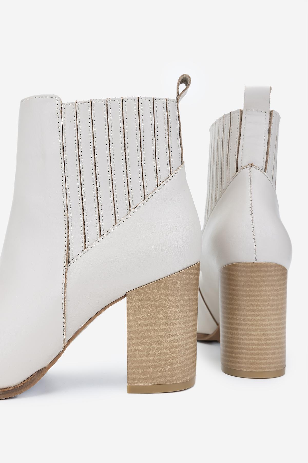 Valmenti Kadın Hakiki Deri Bej Topuklu Bot