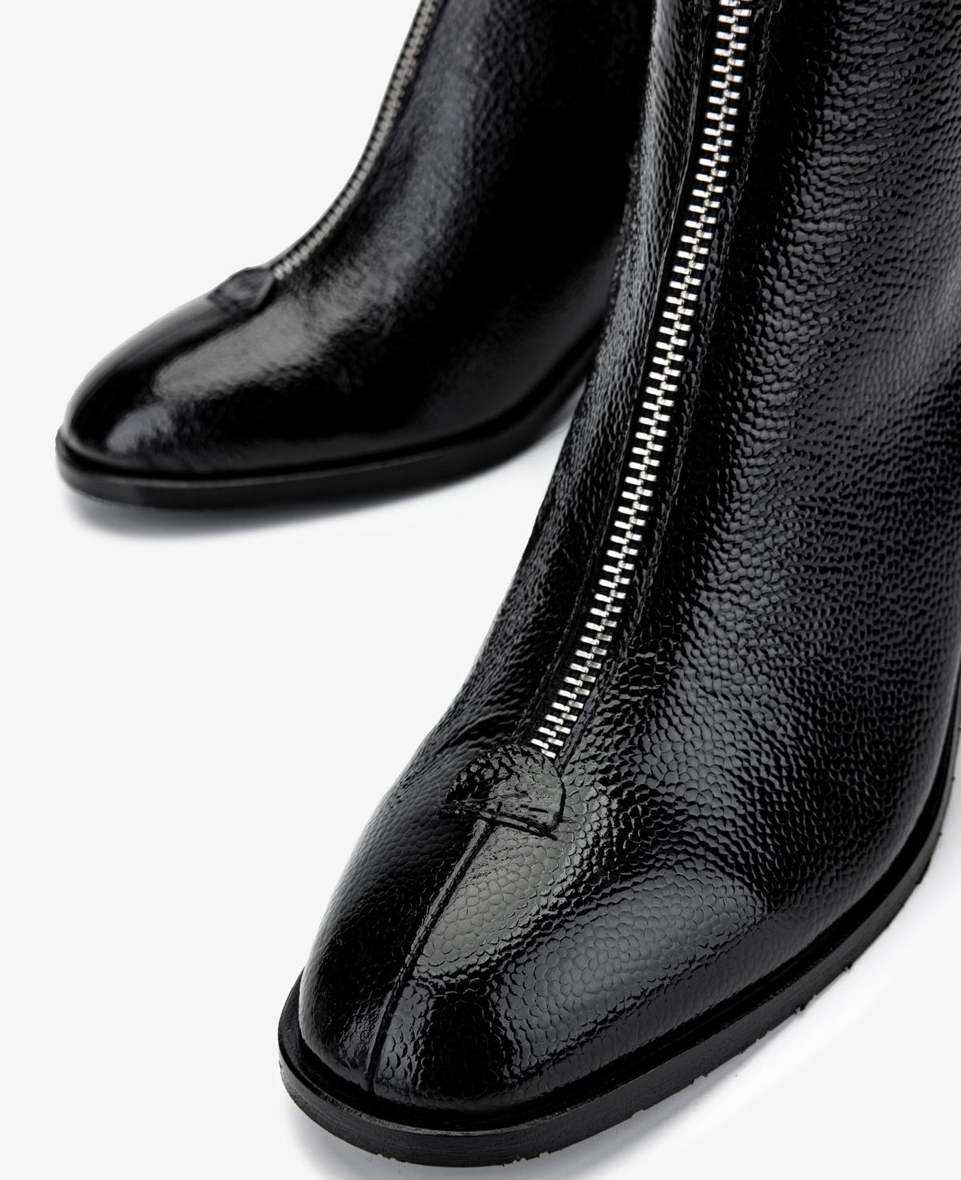 Valmenti Kadın Hakiki Deri Siyah Topuklu Bot