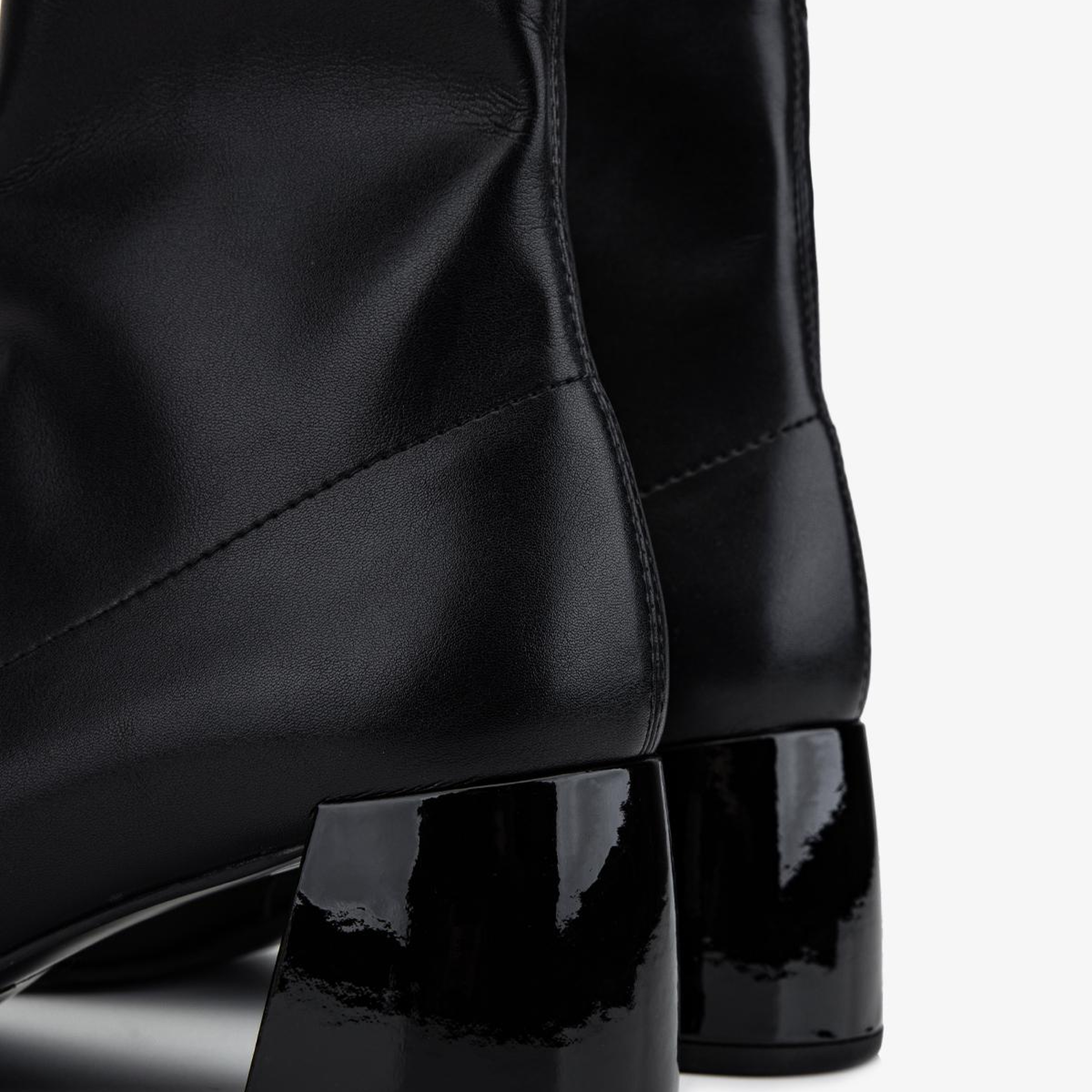 Valmenti Kadın Deri & Suni Siyah Topuklu Bot