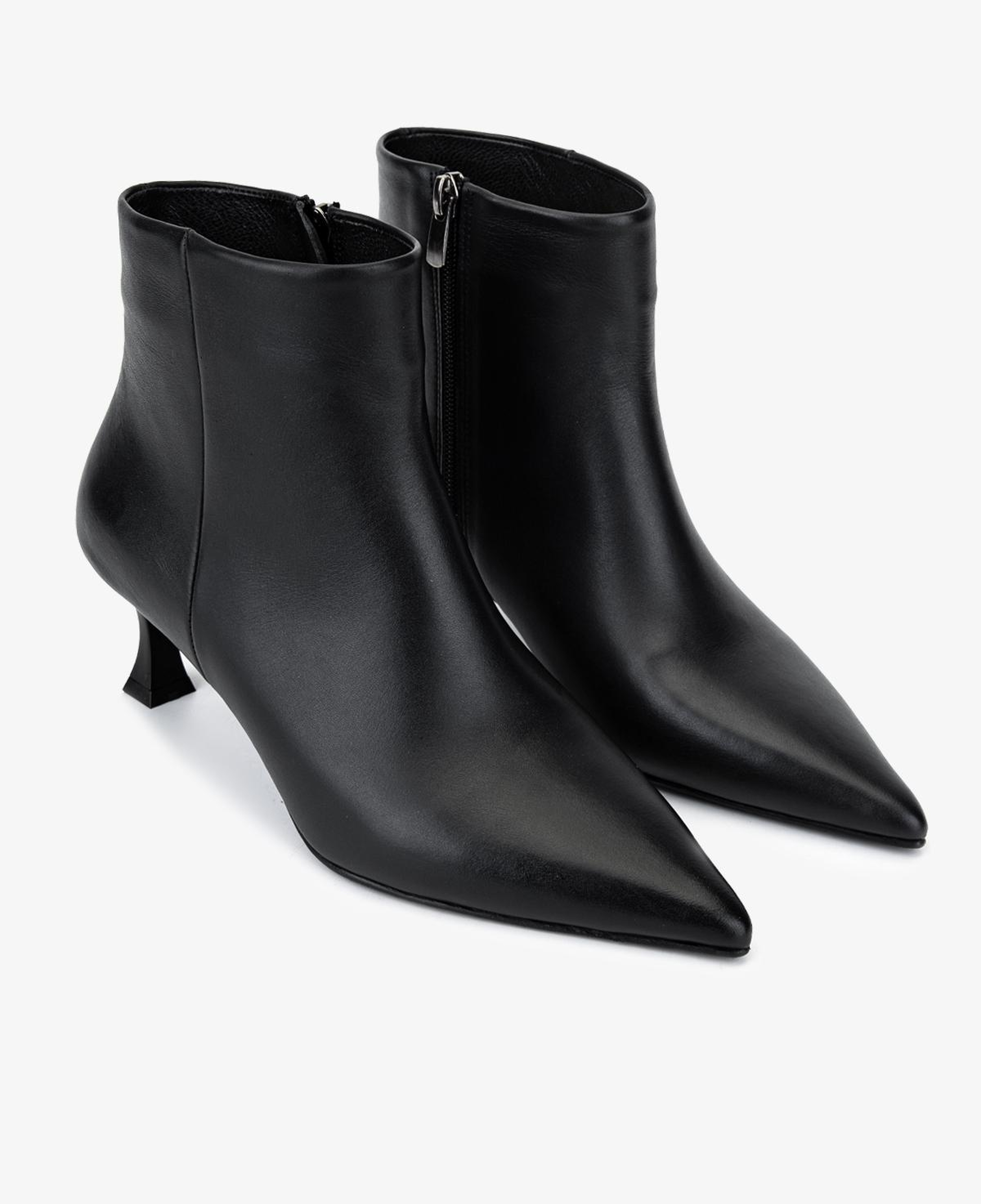 Valmenti Kadın Hakiki Deri Siyah Deri Topuklu Bot