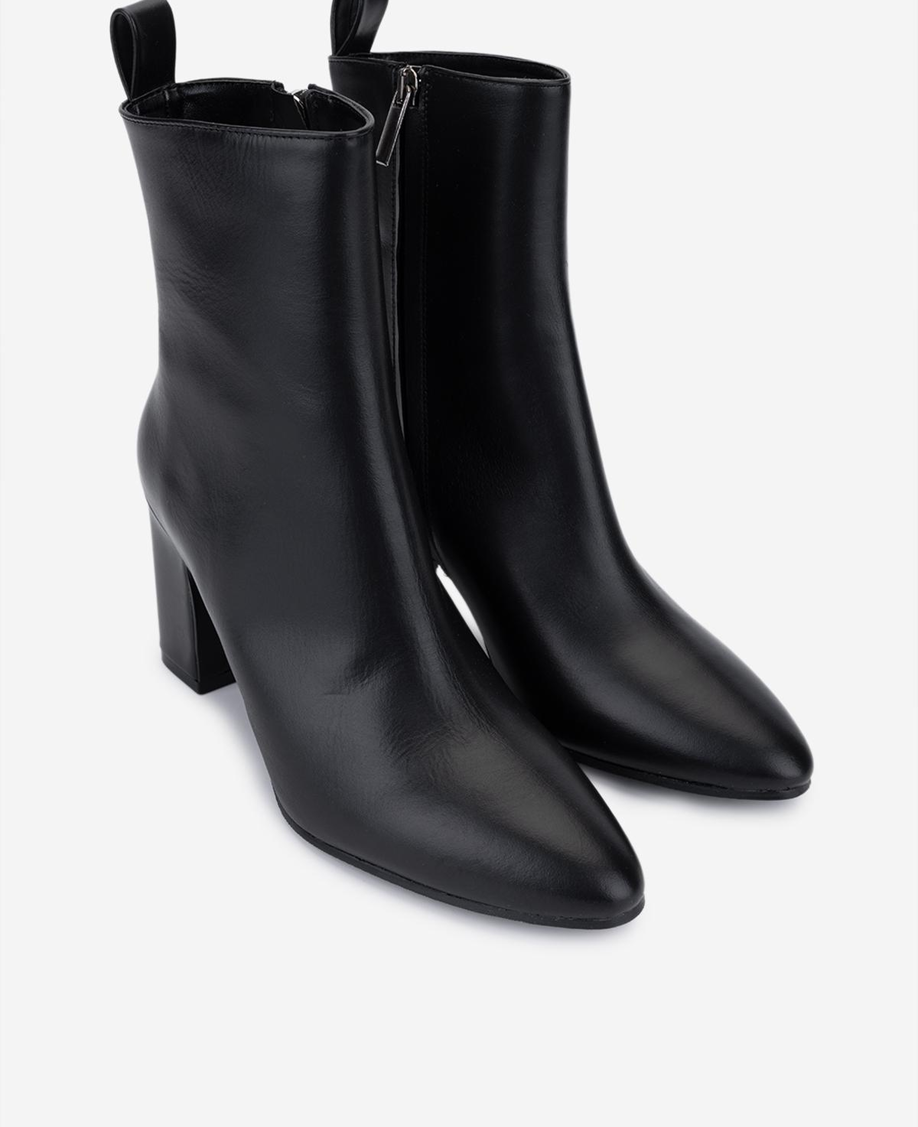 Valmenti Kadın Hakiki Deri Siyah Topuklu Bot