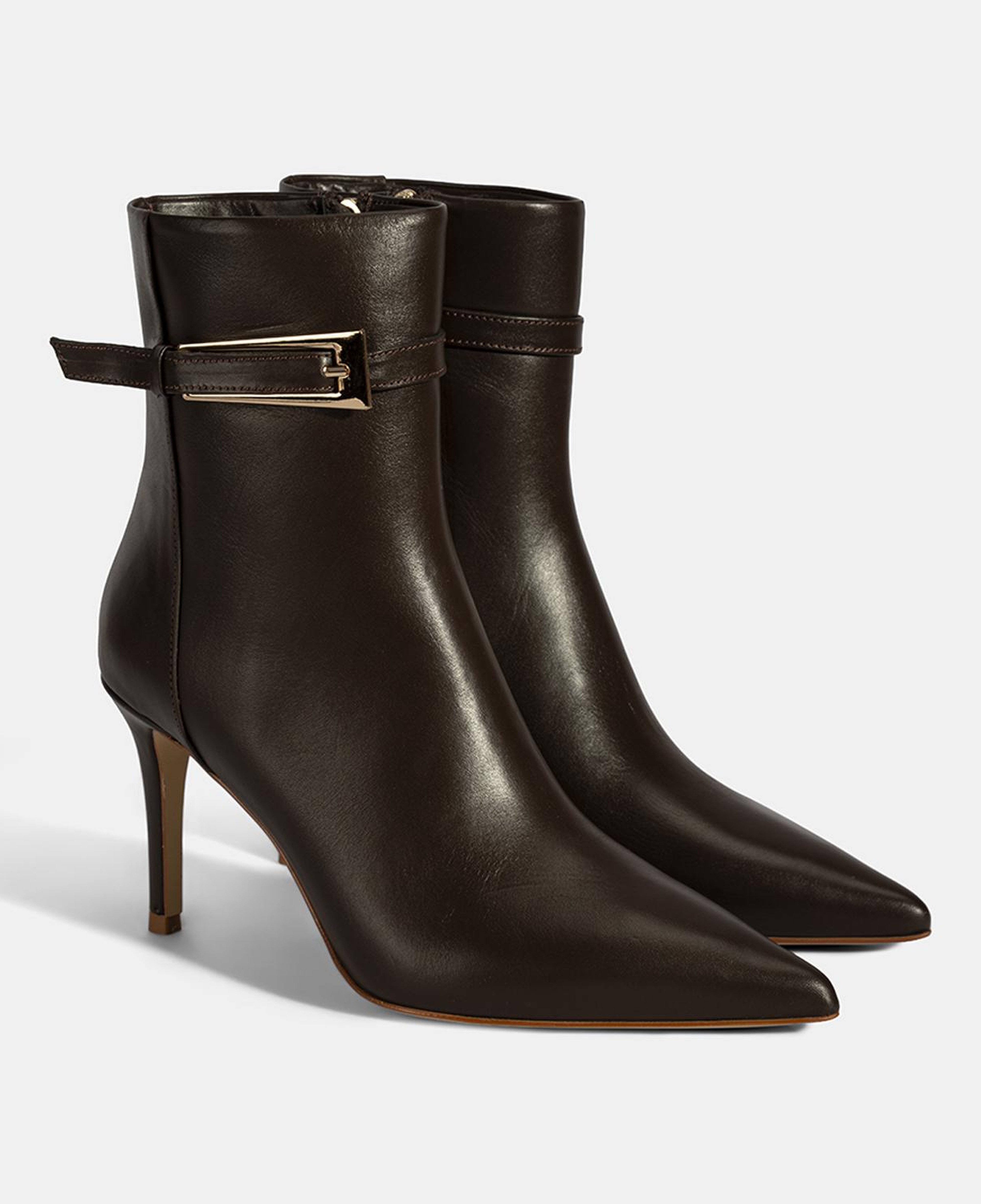 Kadın Kahve Metal Tokalı İnce Topuklu Deri Bot