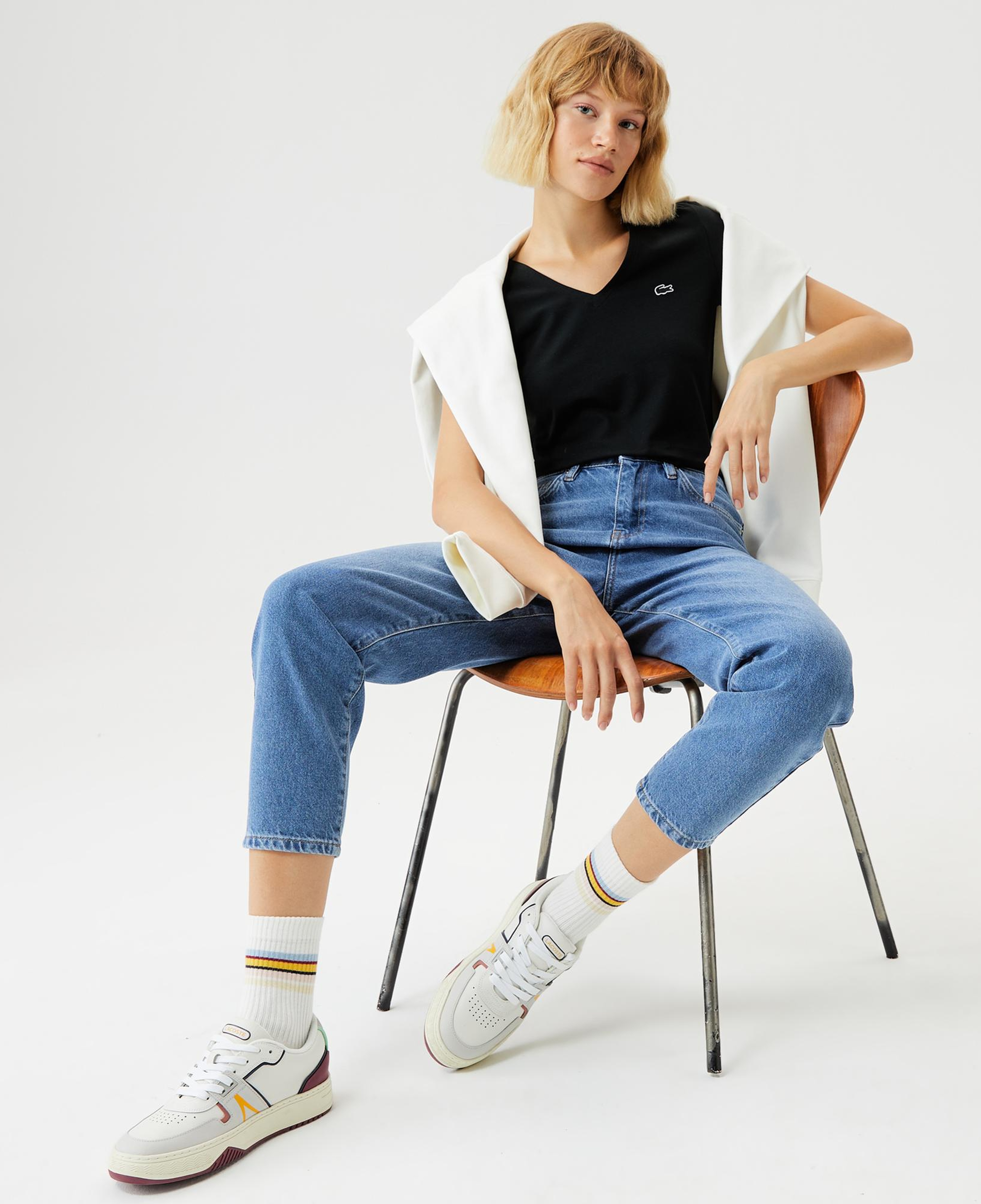 Lacoste Kadın Slim Fit V Yaka Siyah T-Shirt