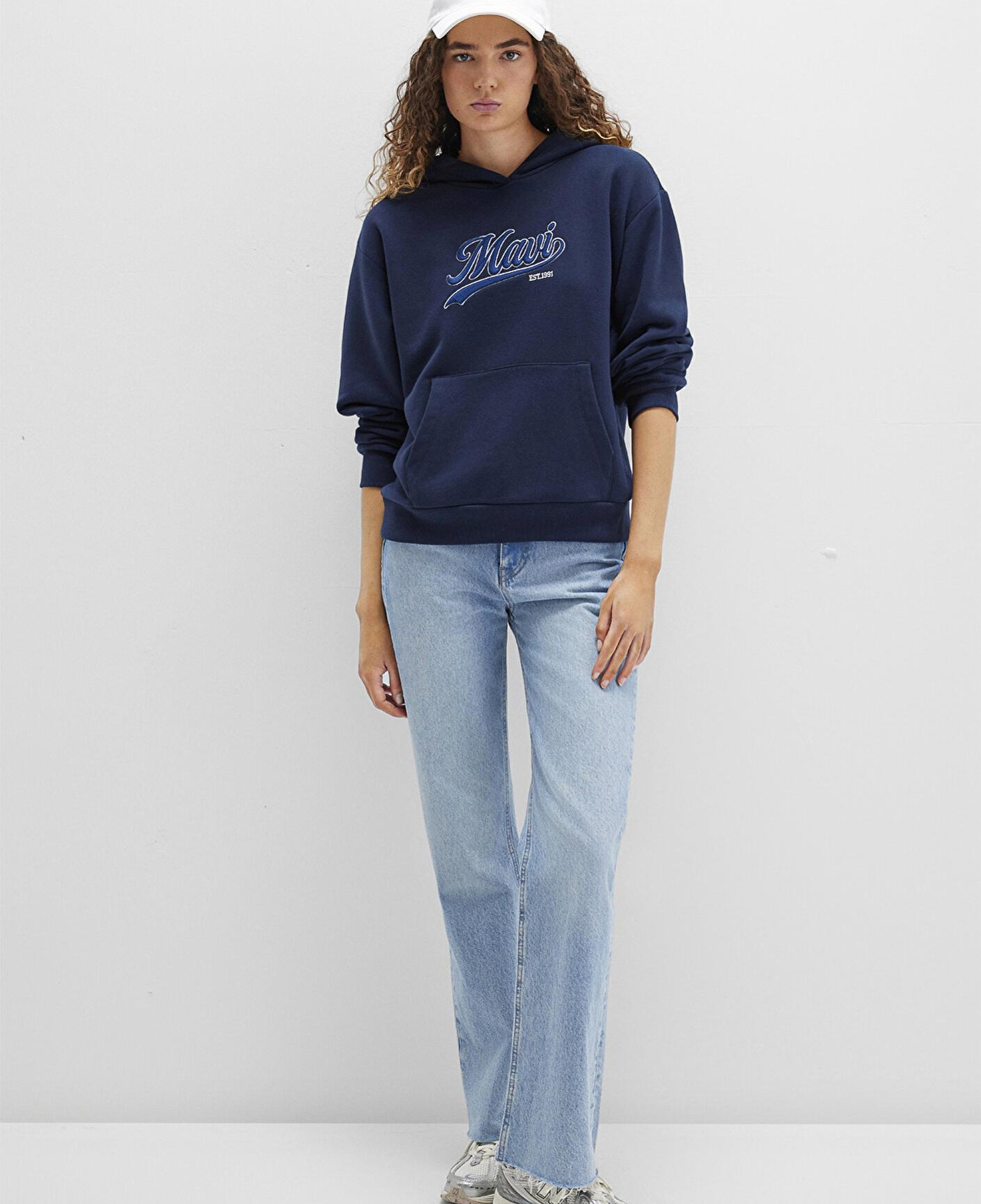 Mavi Mavi Logo Baskılı Kapüşonlu Lacivert Sweatshirt 1S10420-82318